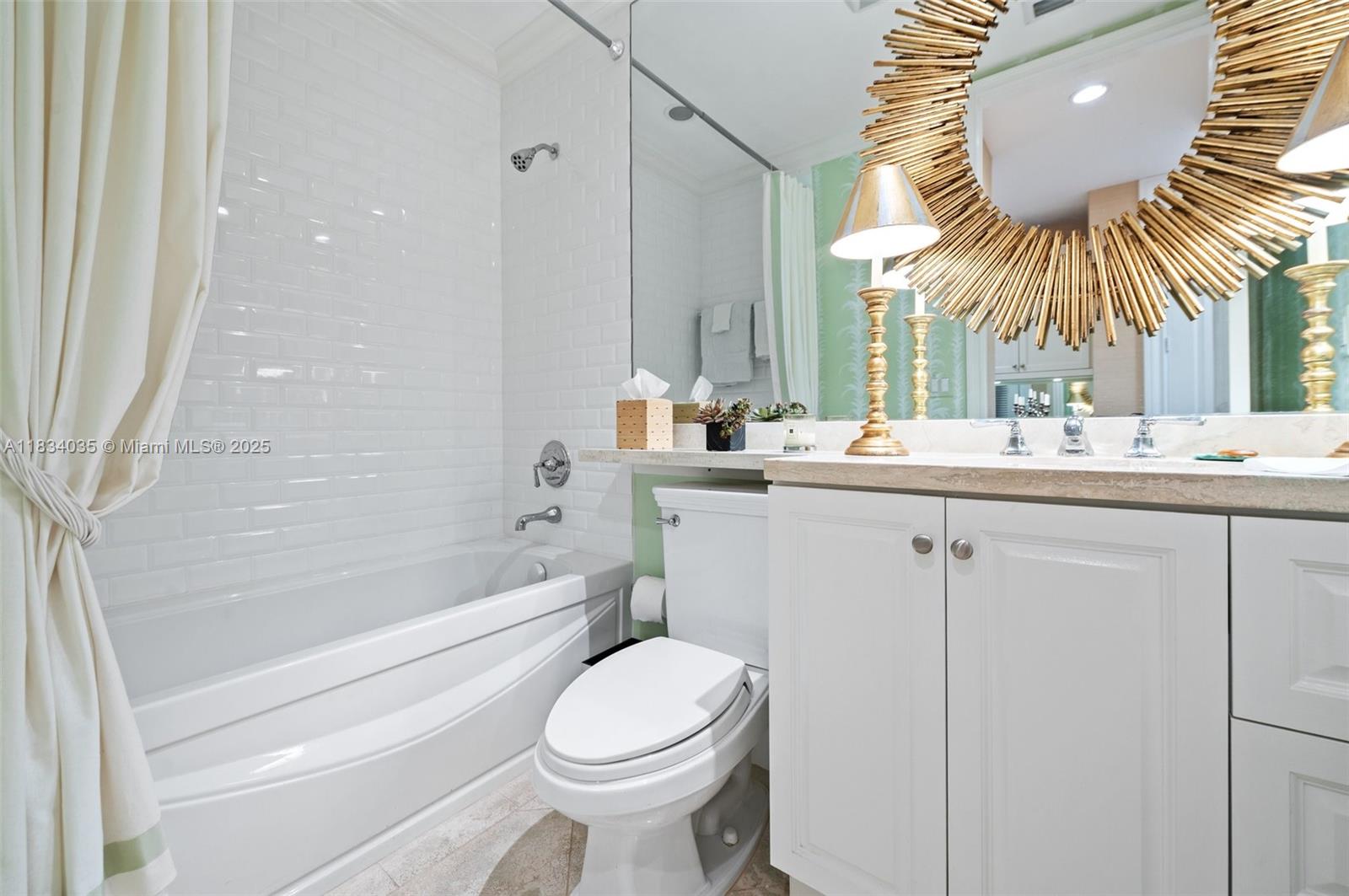 568 Loretto Ave #11 Coral Gables, FL 33146