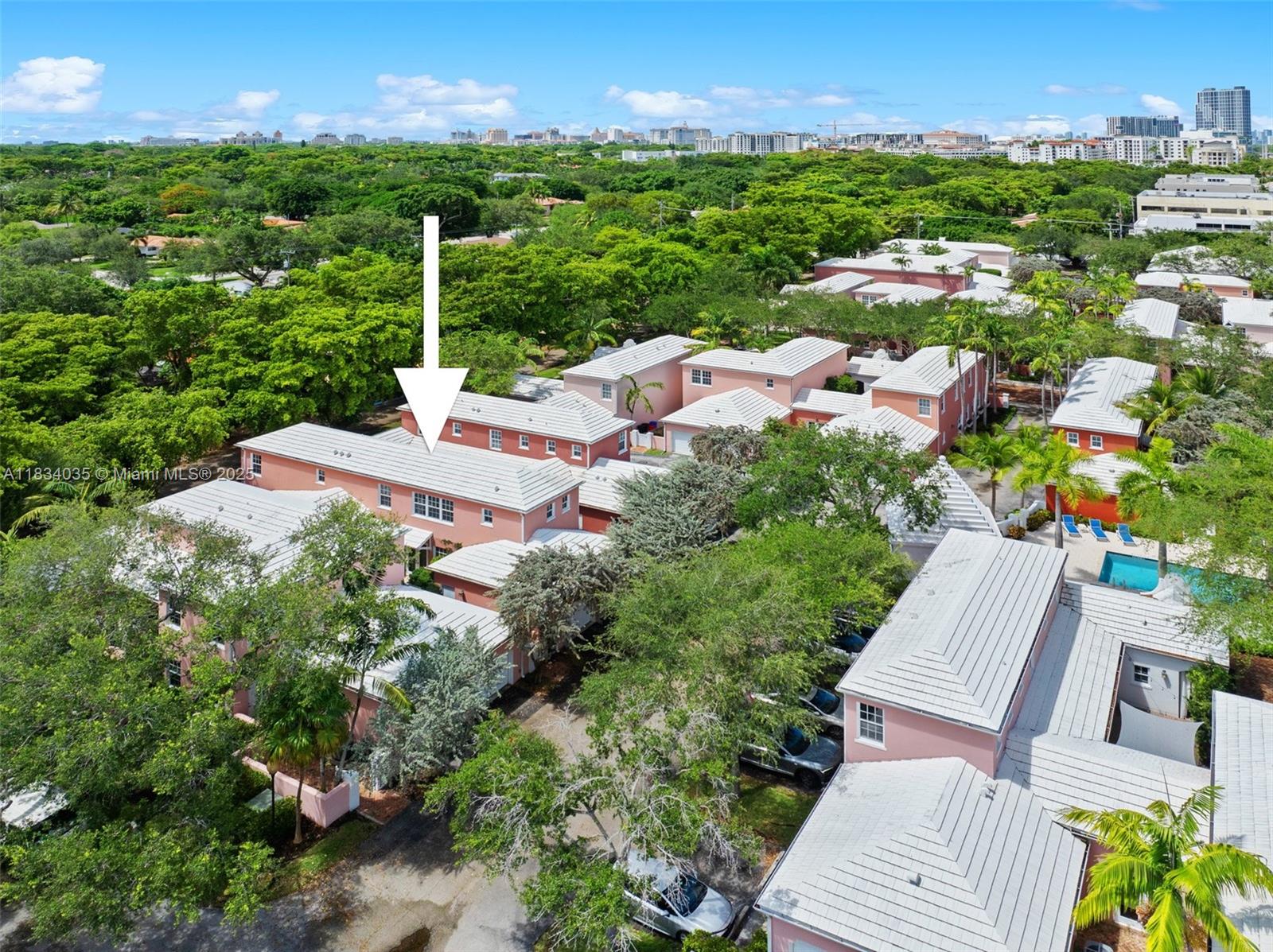 568 Loretto Ave #11 Coral Gables, FL 33146