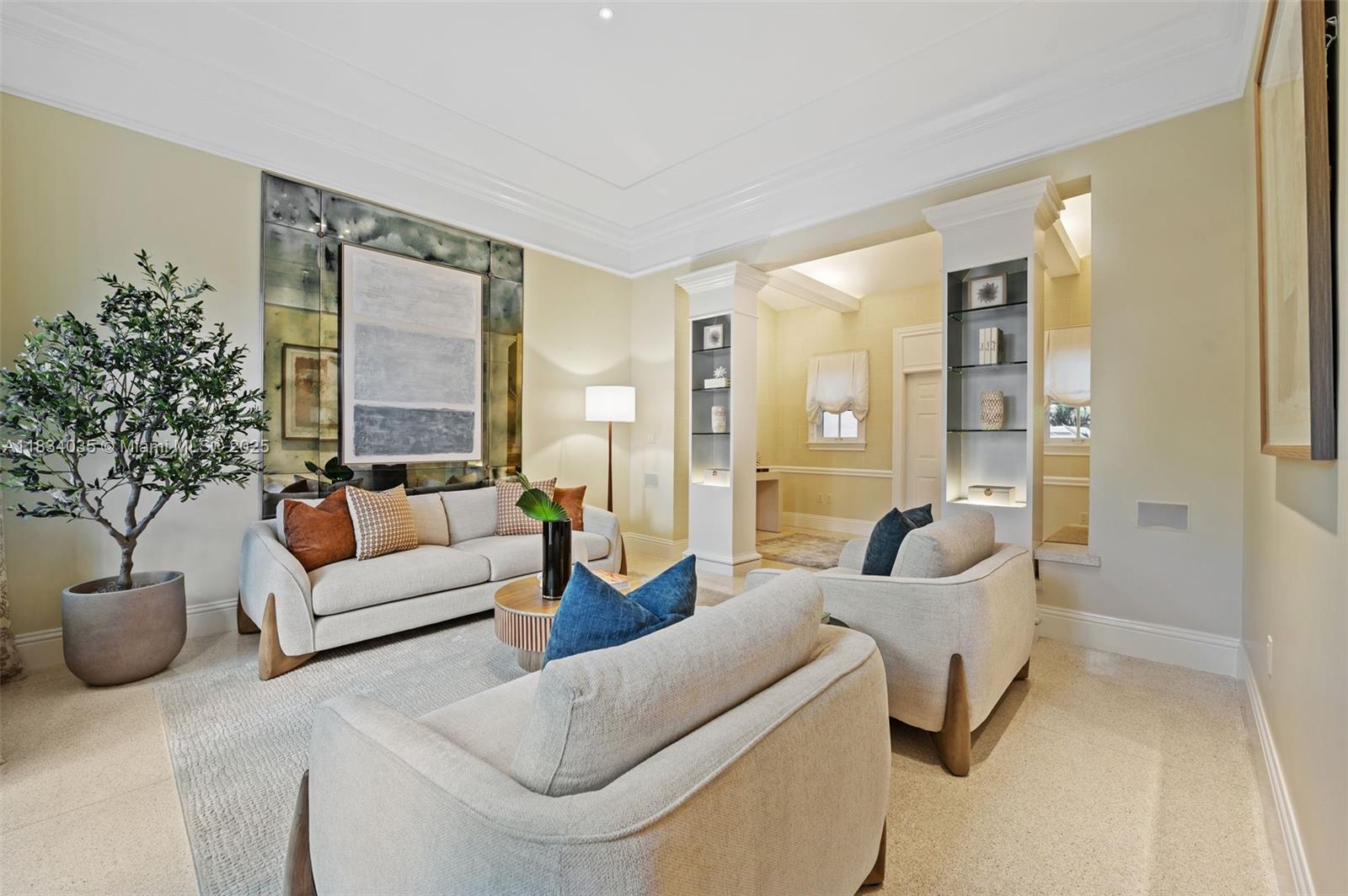 568 Loretto Ave #11 Coral Gables, FL 33146