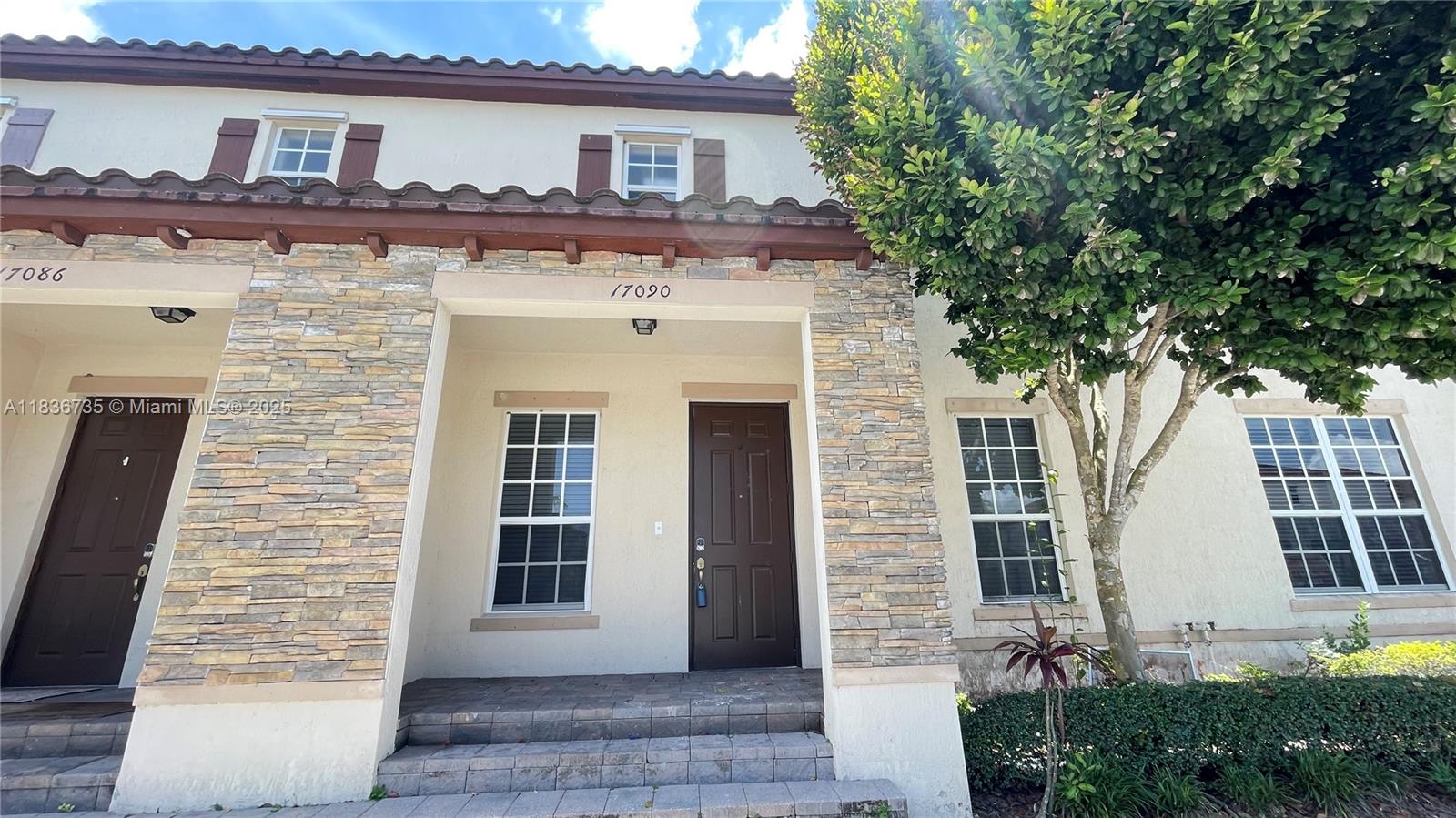 17090 SW 95th Ter