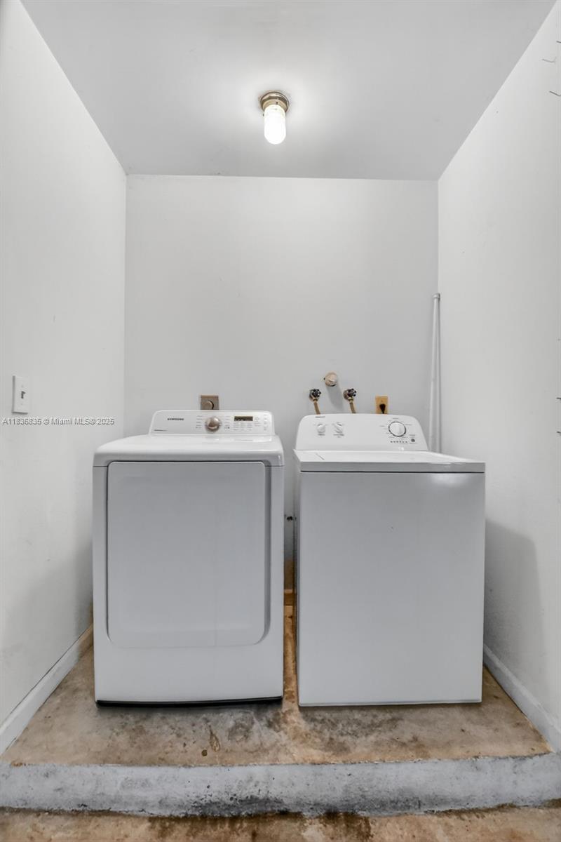 6858 S Congress Ave Lake Worth, FL 33462