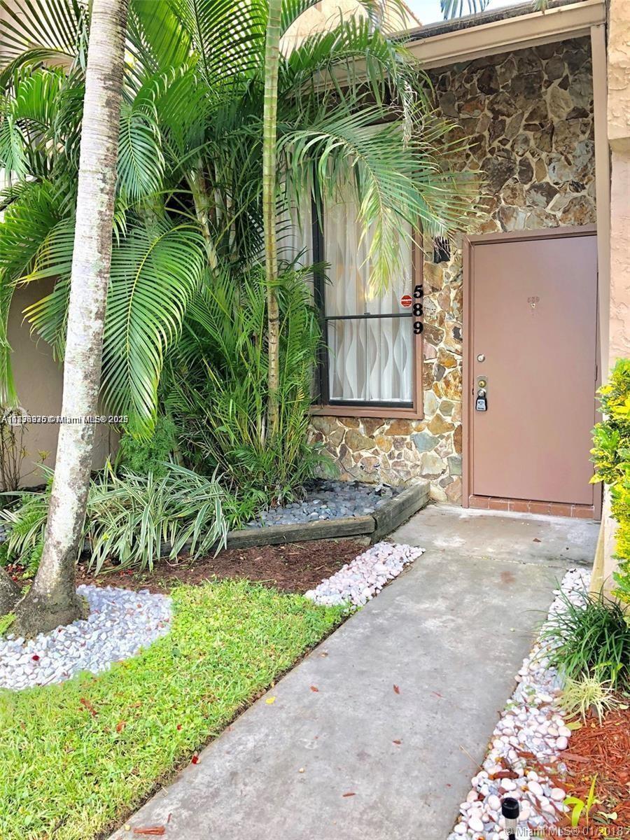 589 N University Dr #33