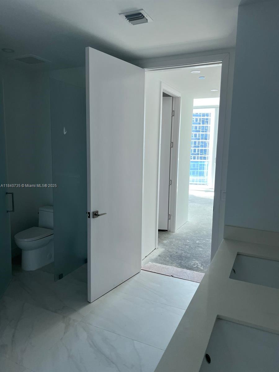 17550 Collins Ave #1004