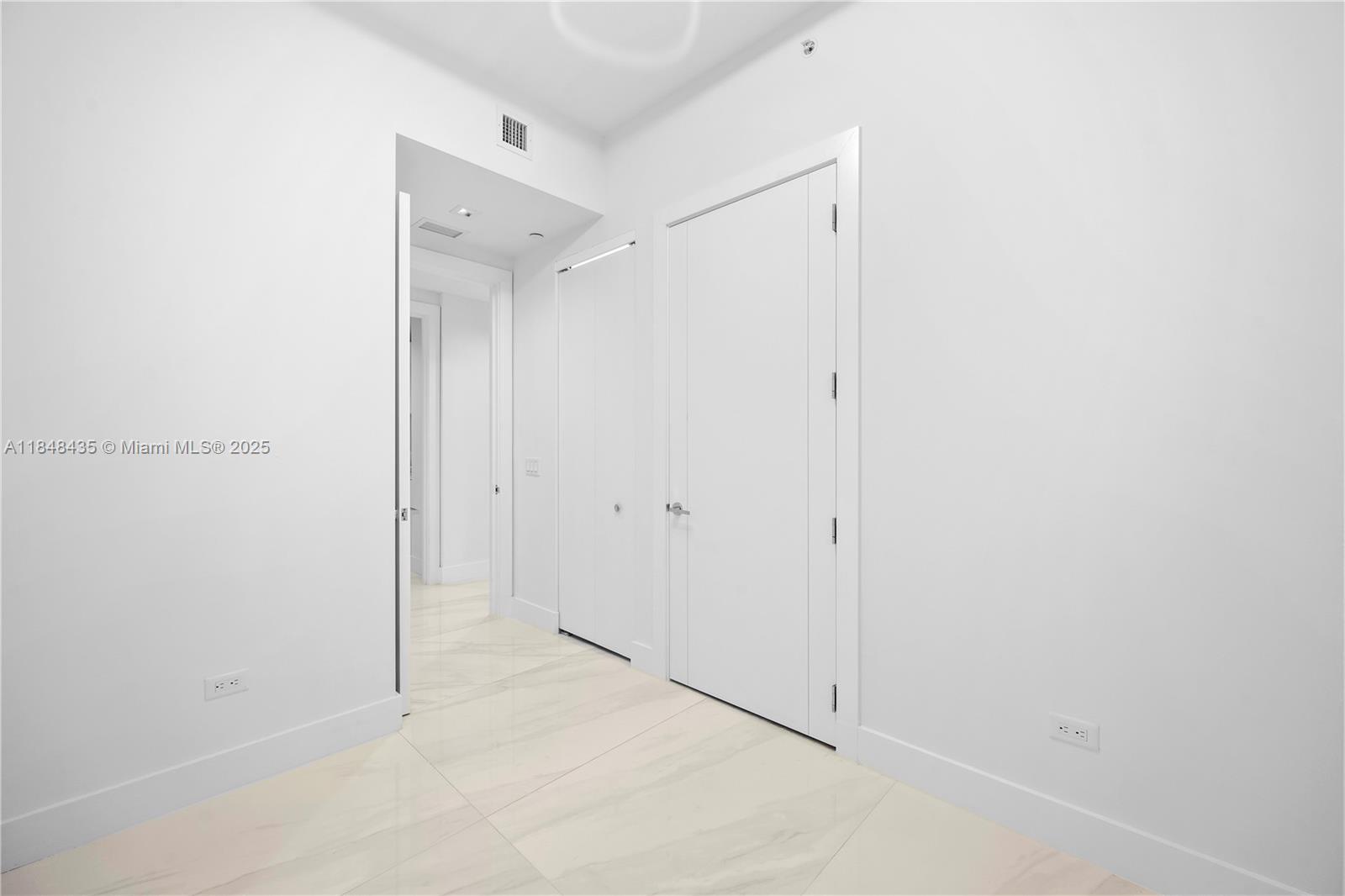 image Turnberry Ocean Club26