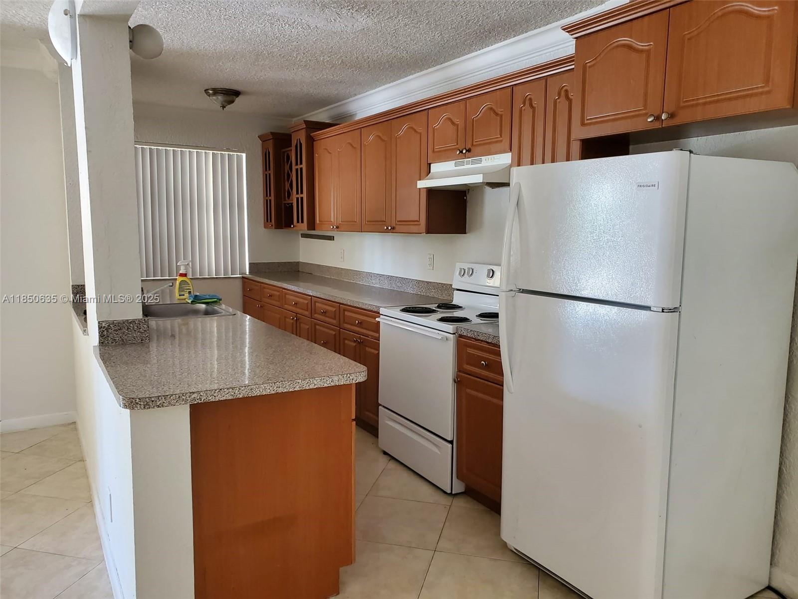 1100 NE 1st Ct #106