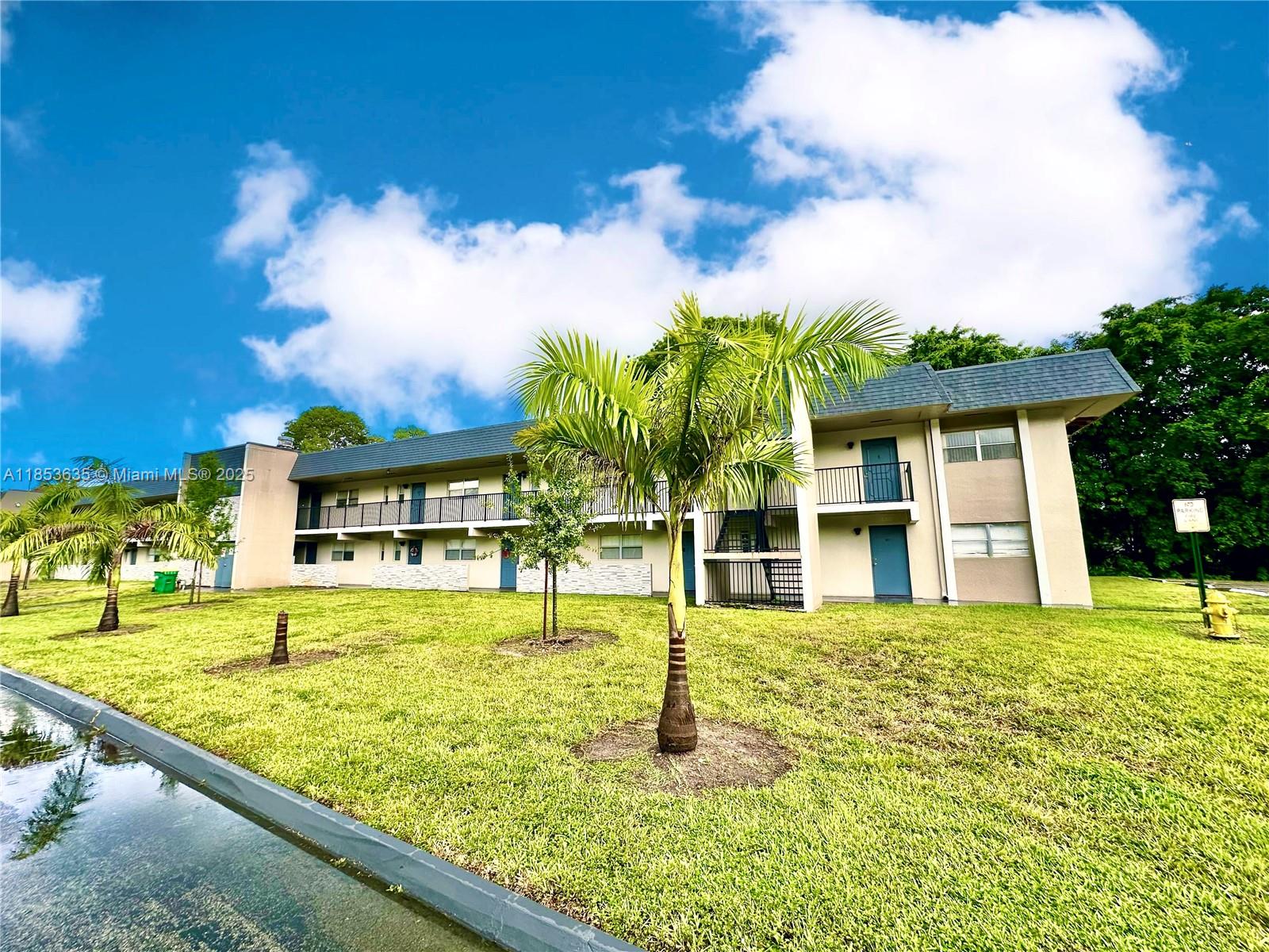 7900 Fairview Dr #106