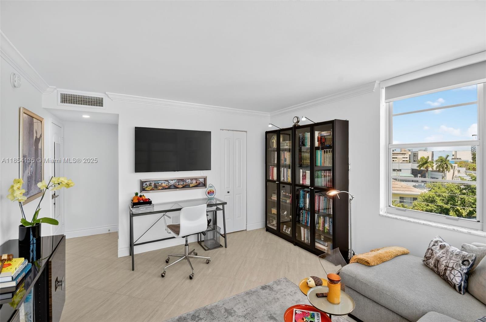 9250 W Bay Hbr Dr #5A Bay Harbor Islands, FL 33154