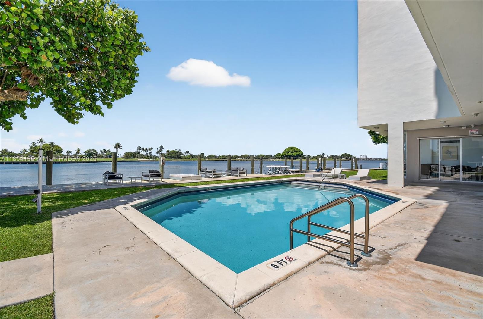 9250 W Bay Hbr Dr #5A Bay Harbor Islands, FL 33154