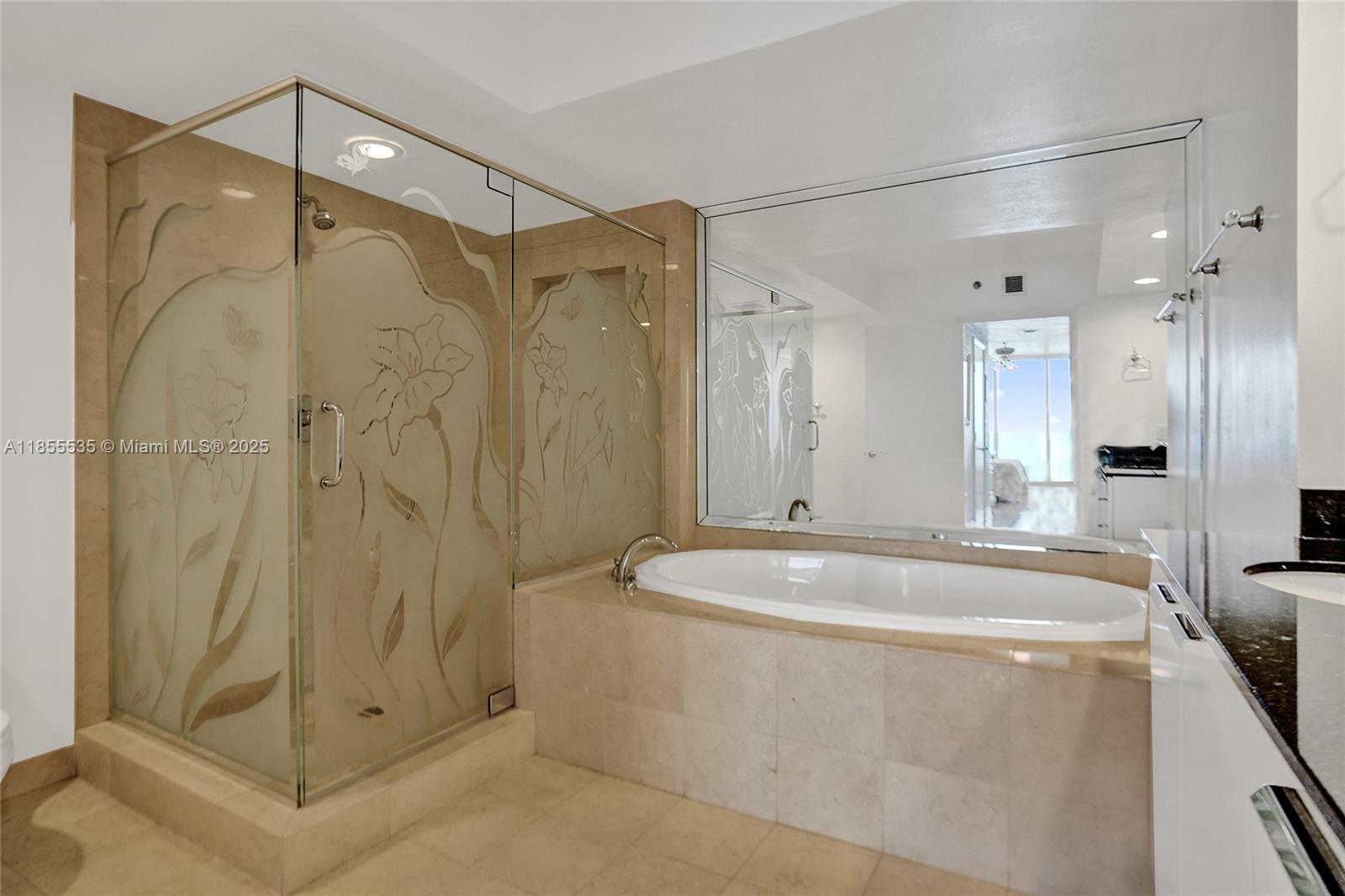 image Beach Club Condo14