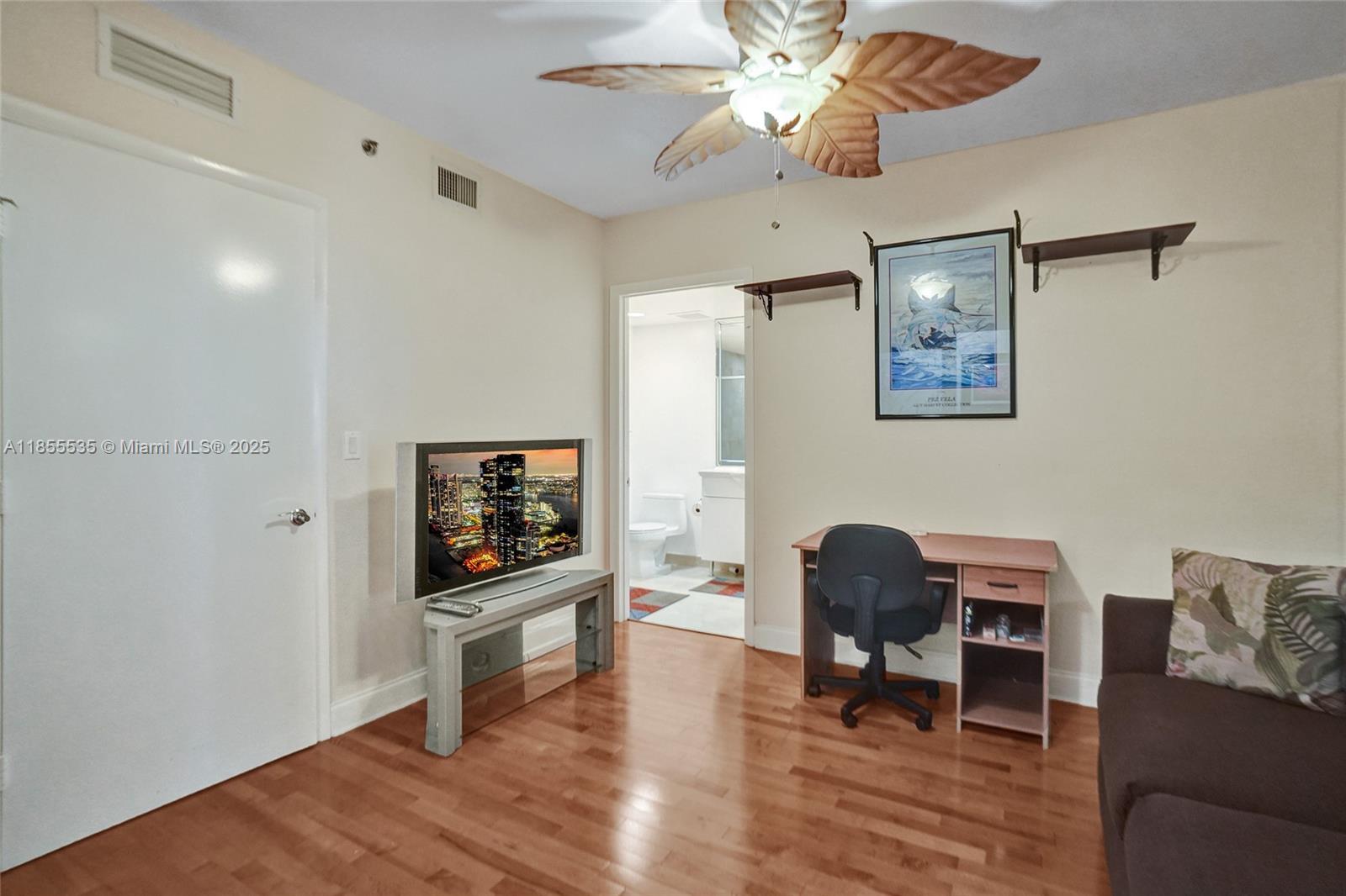 image Beach Club Condo17