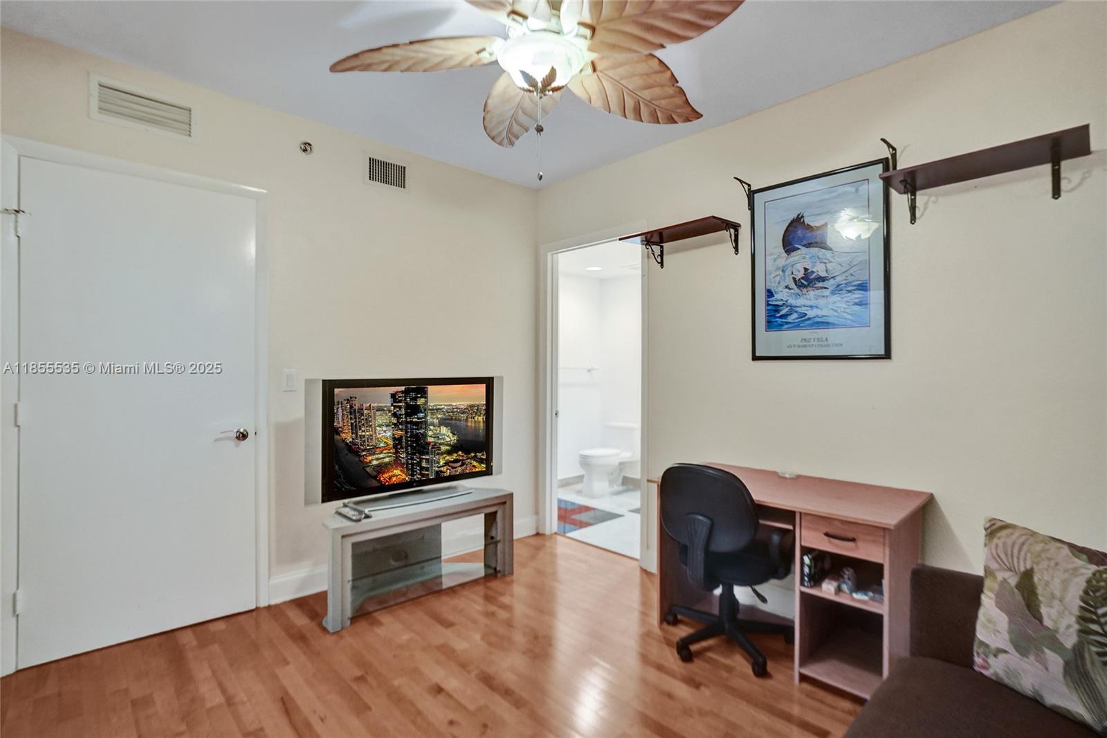 image Beach Club Condo19