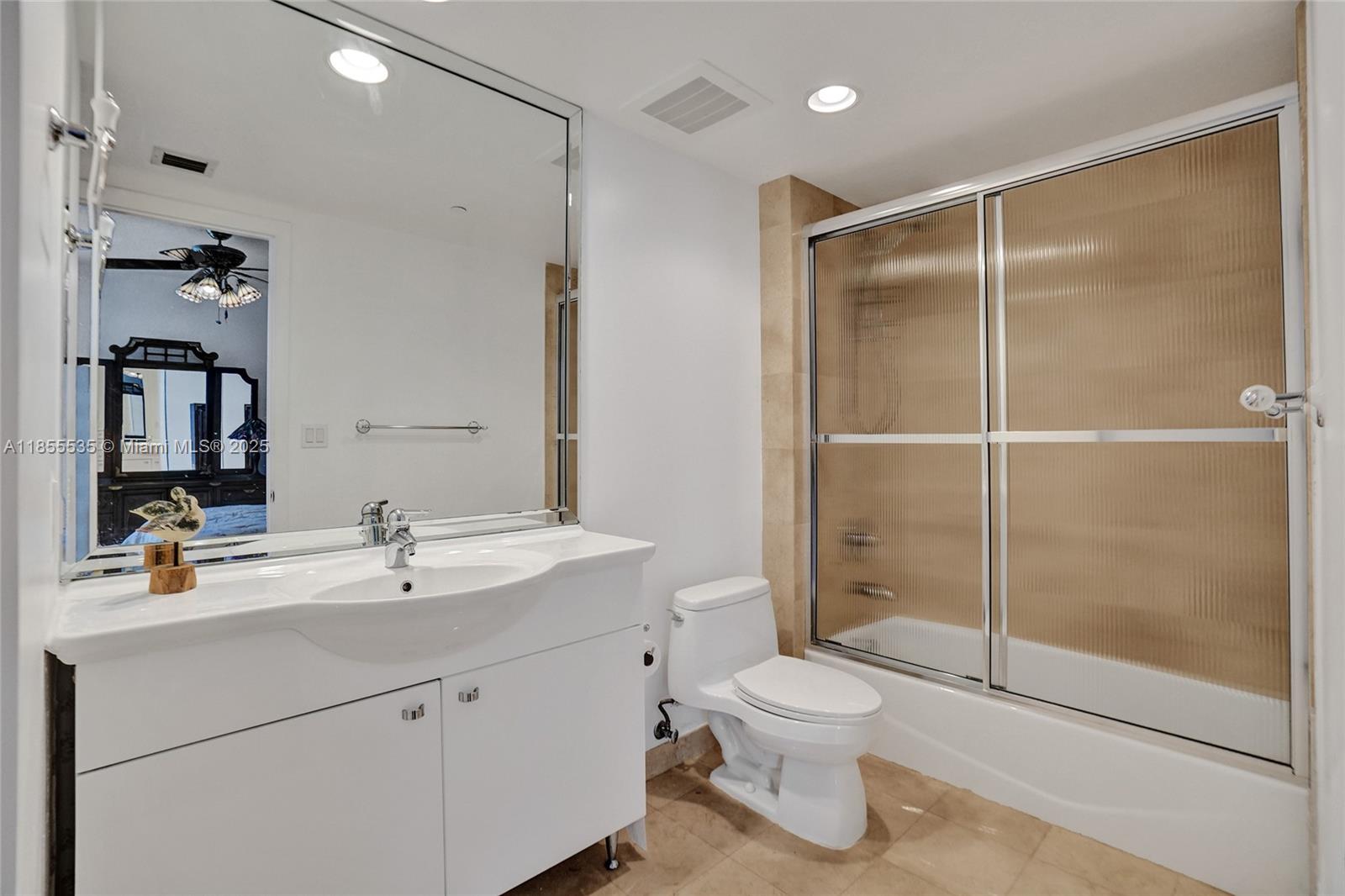 image Beach Club Condo27