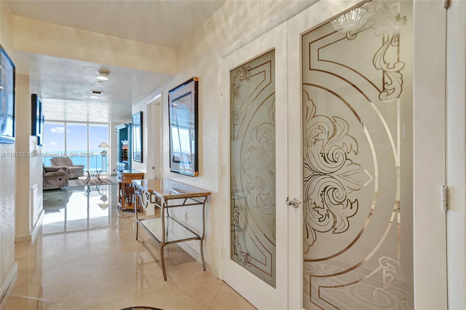 image Beach Club Condo31