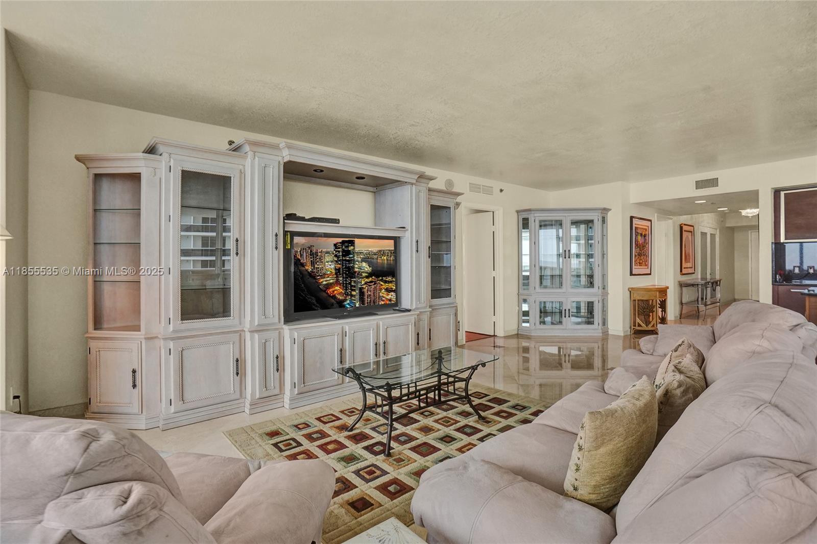 image Beach Club Condo34