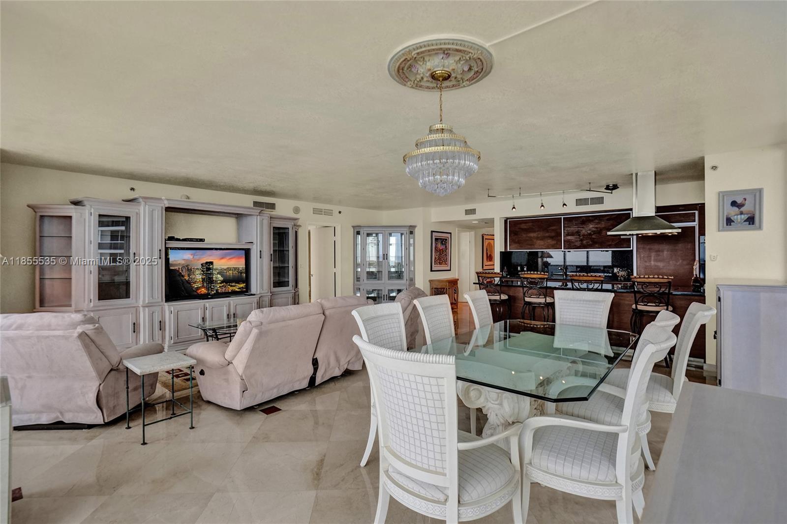 image Beach Club Condo44