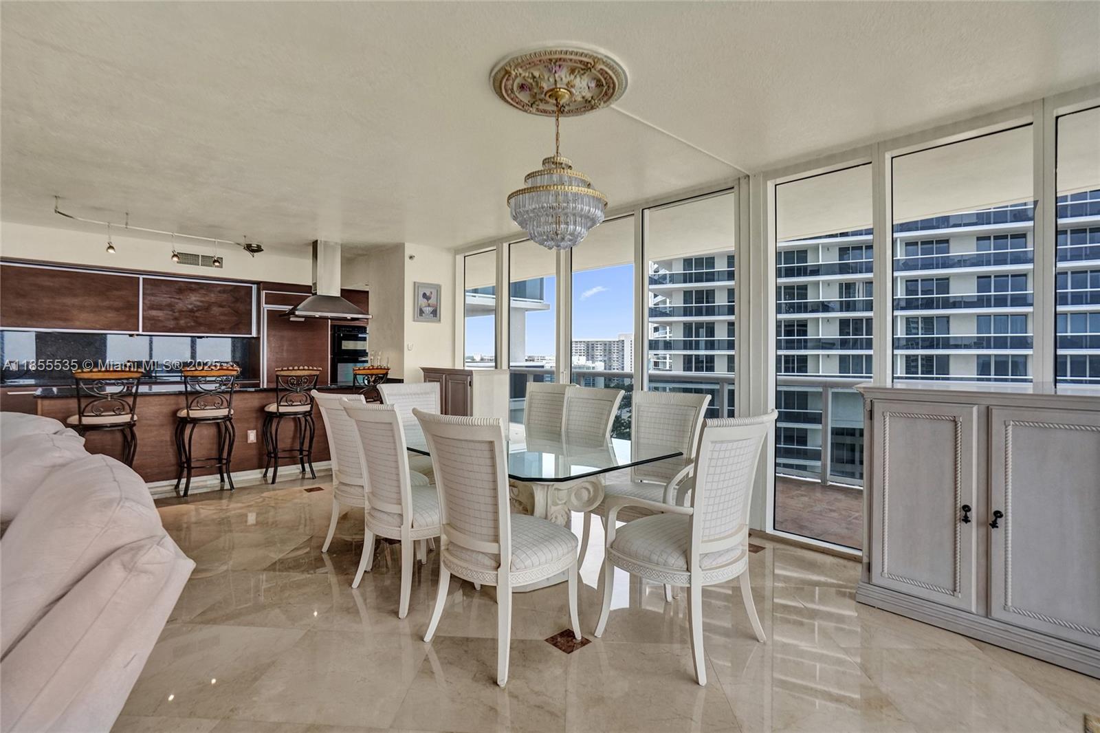 image Beach Club Condo45