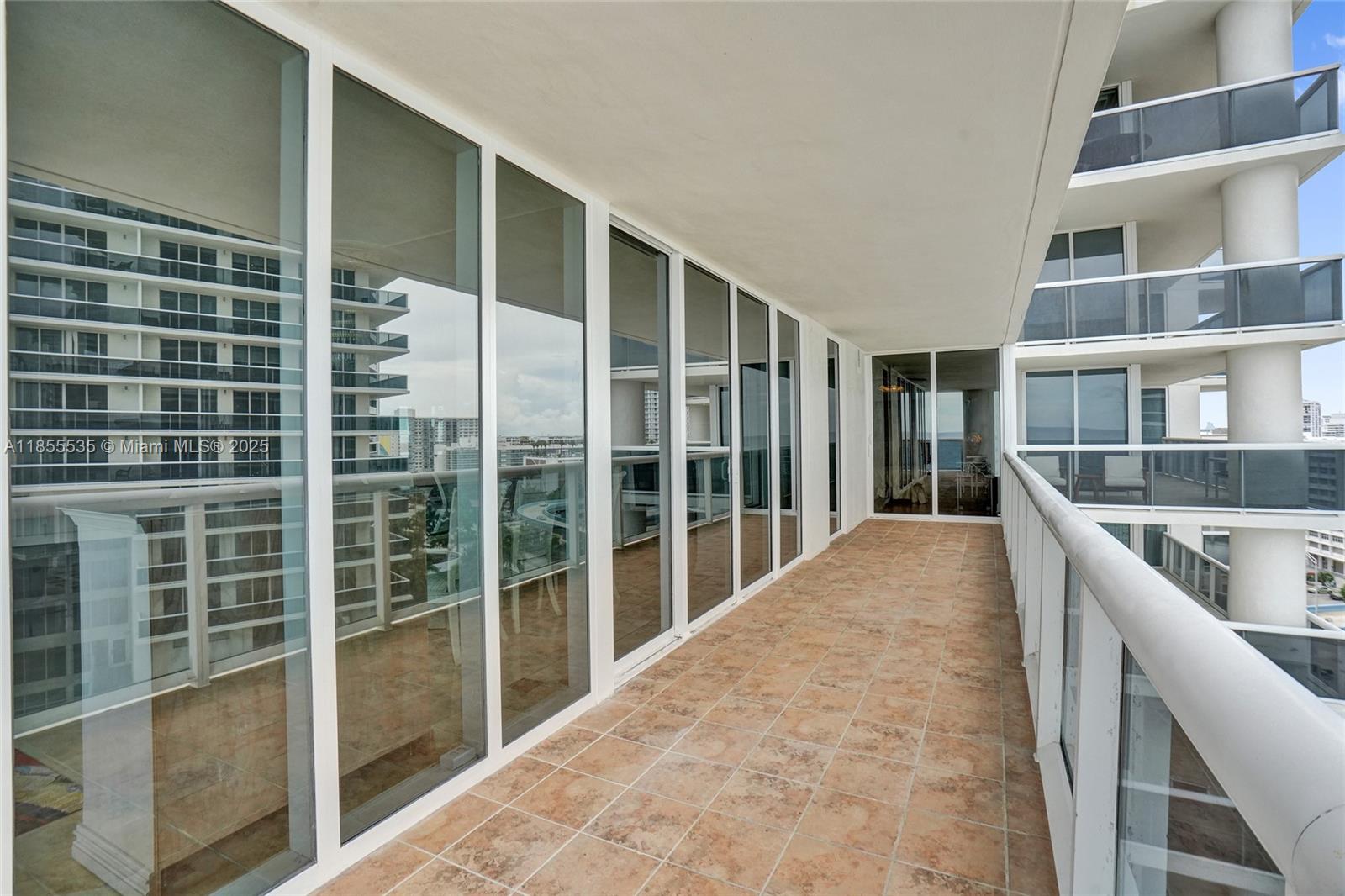 image Beach Club Condo48