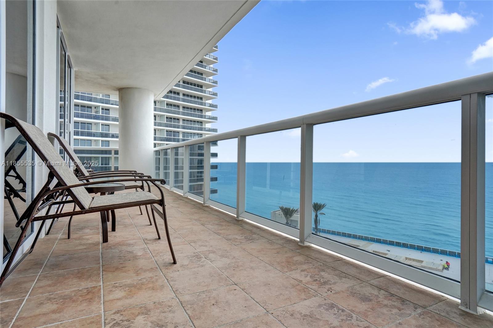 image Beach Club Condo52