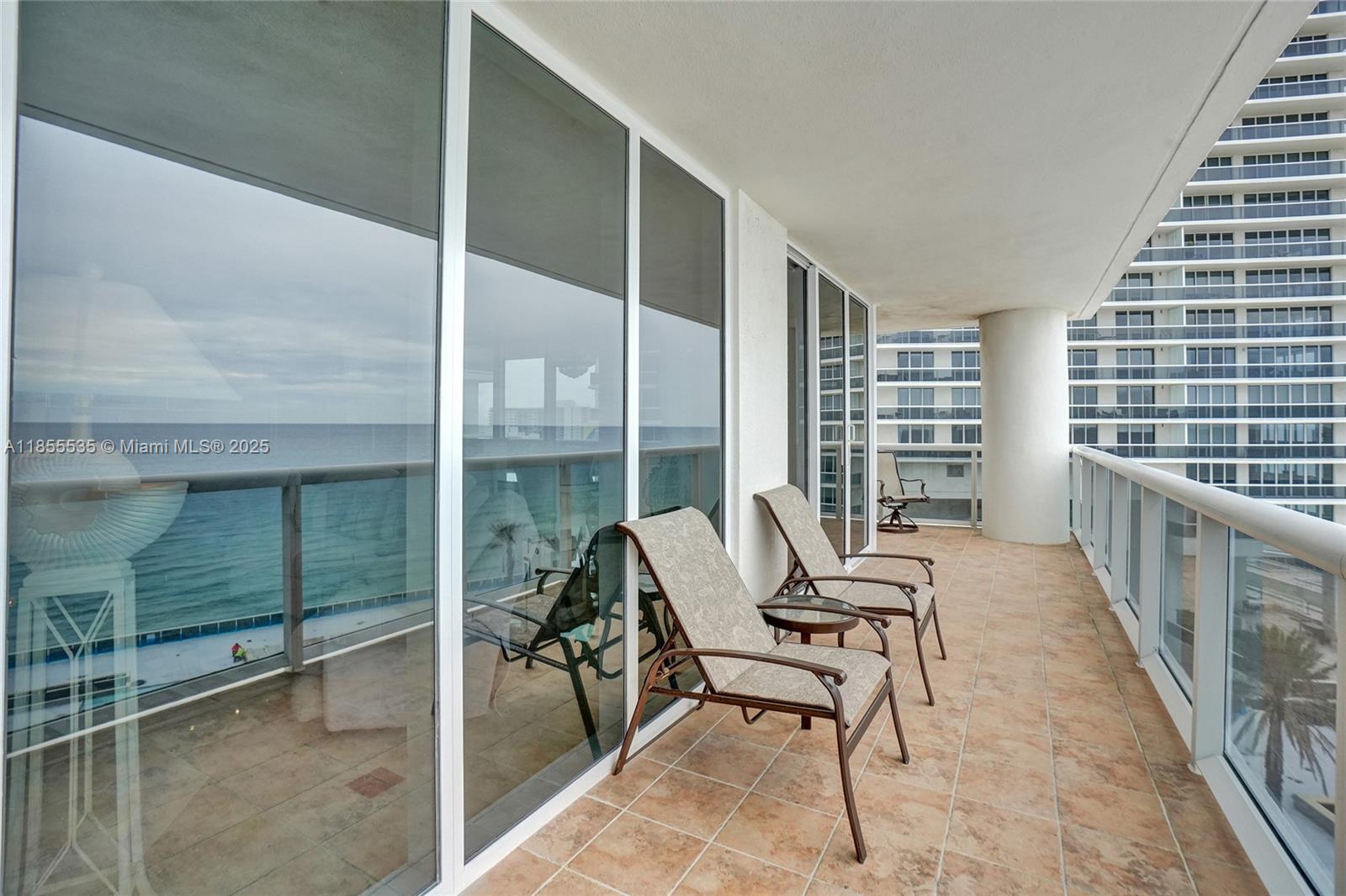 image Beach Club Condo53