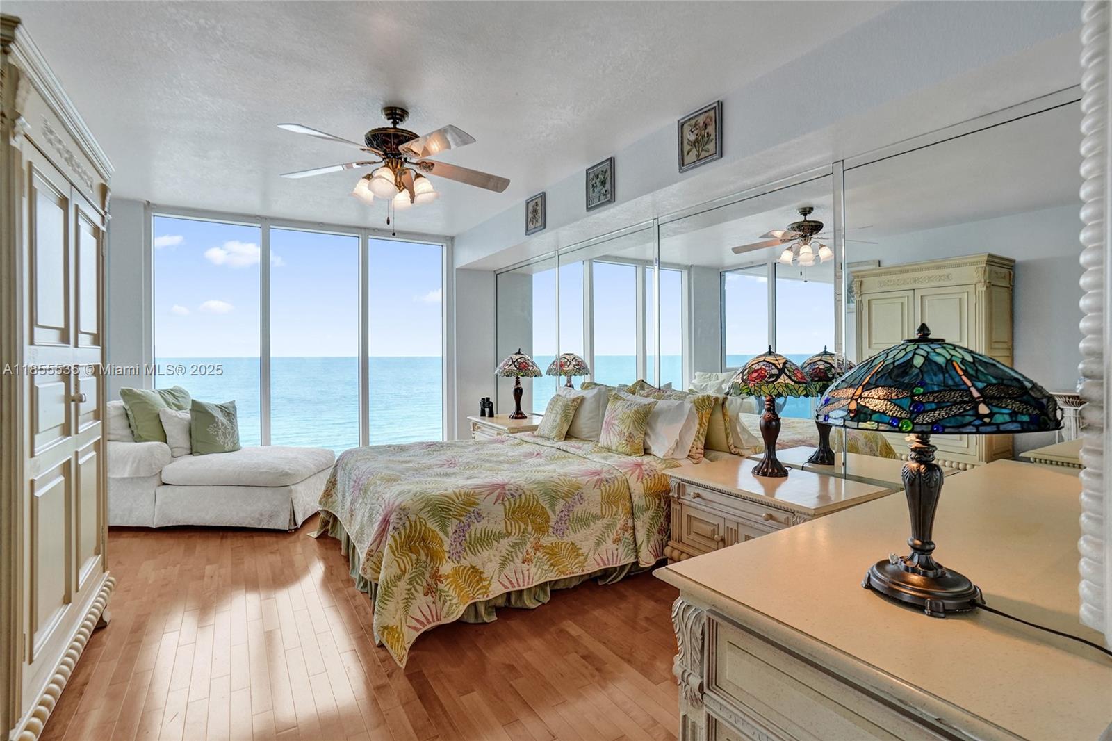 image Beach Club Condo7