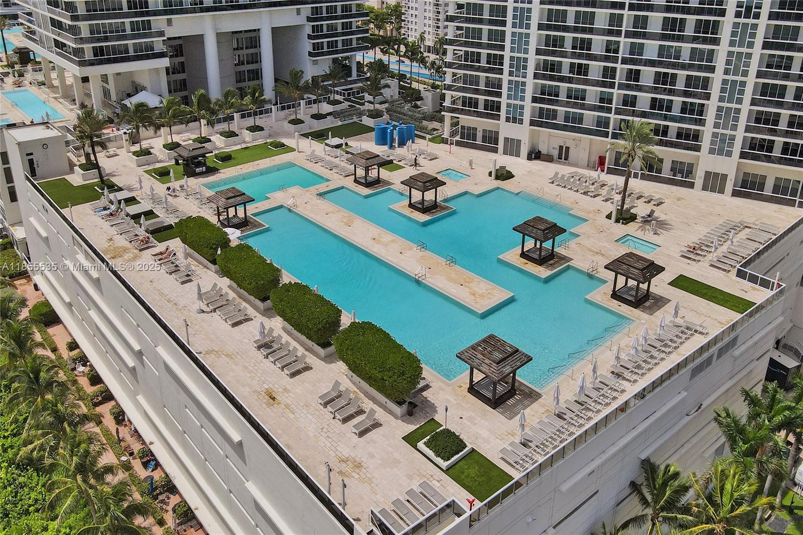 image Beach Club Condo83