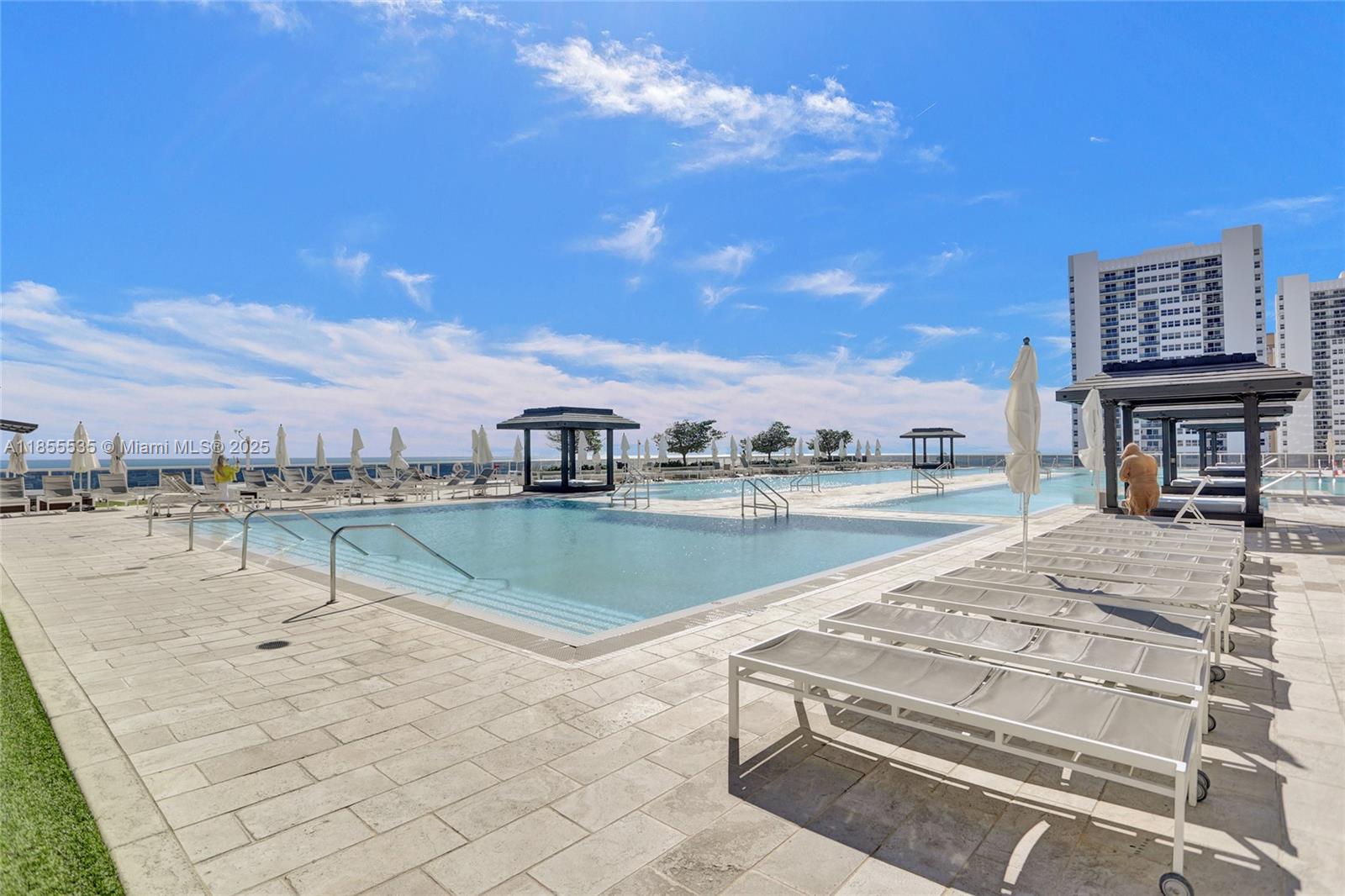 image Beach Club Condo92
