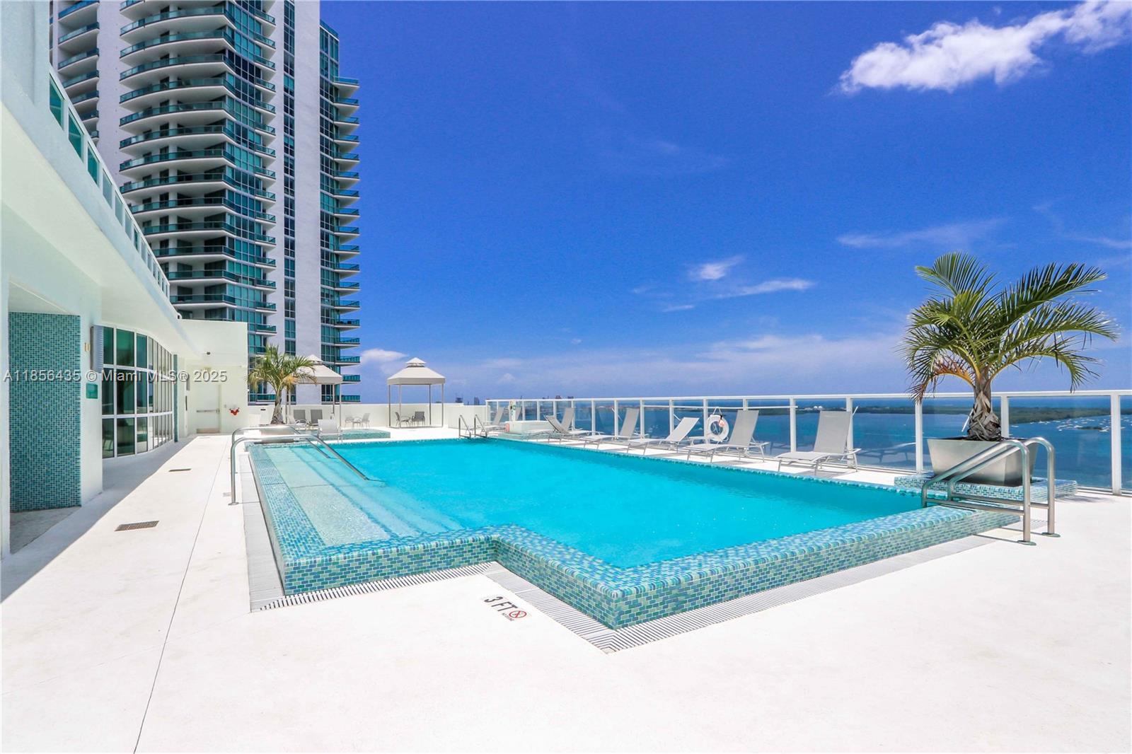 image The Emerald At Brickell C17