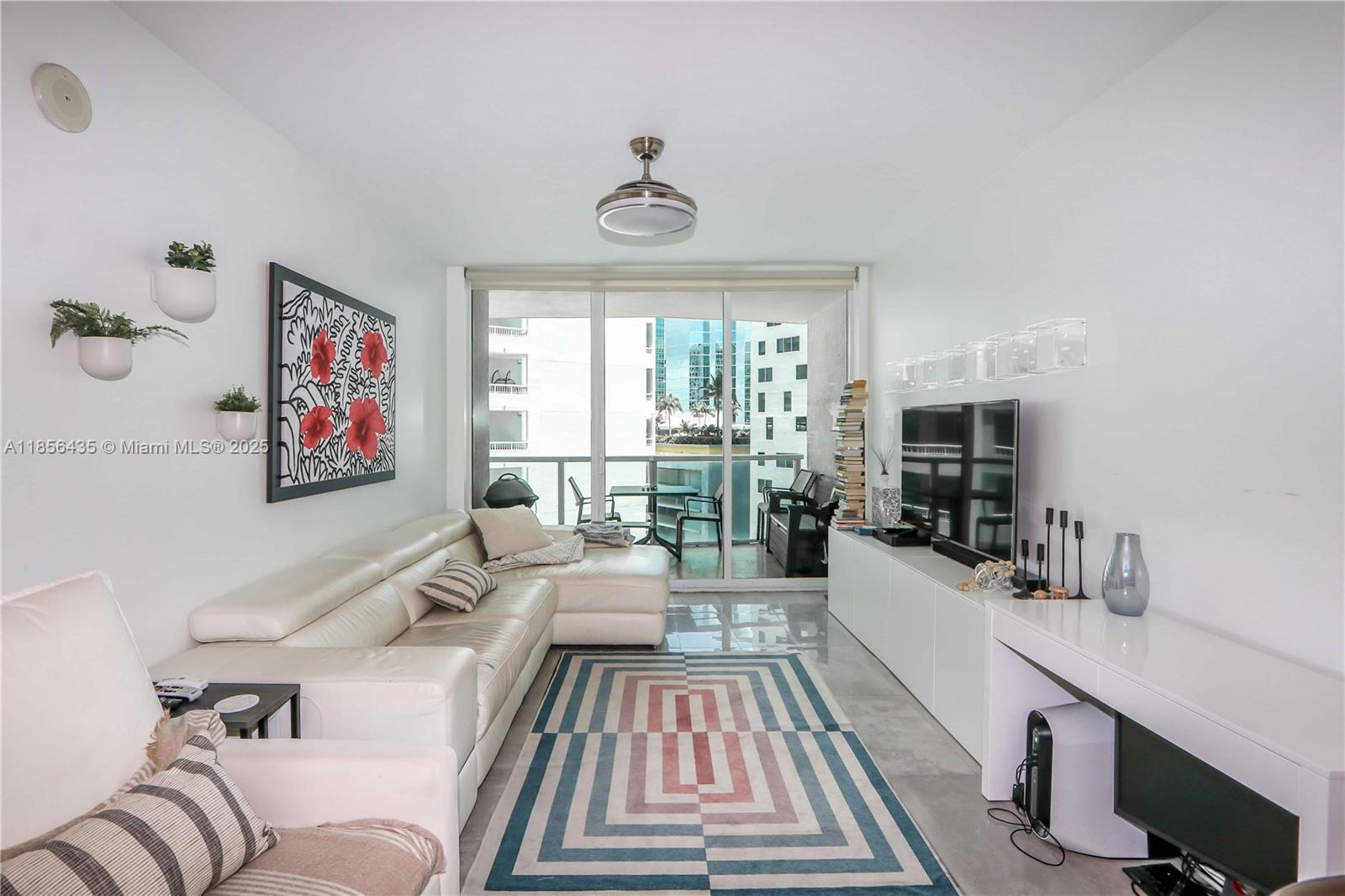 image The Emerald At Brickell C2