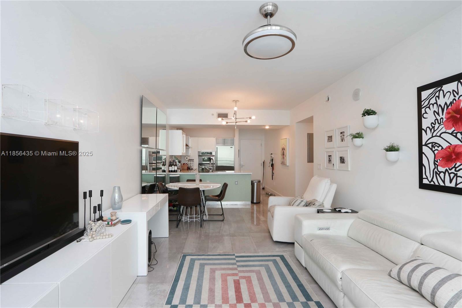 image The Emerald At Brickell C3