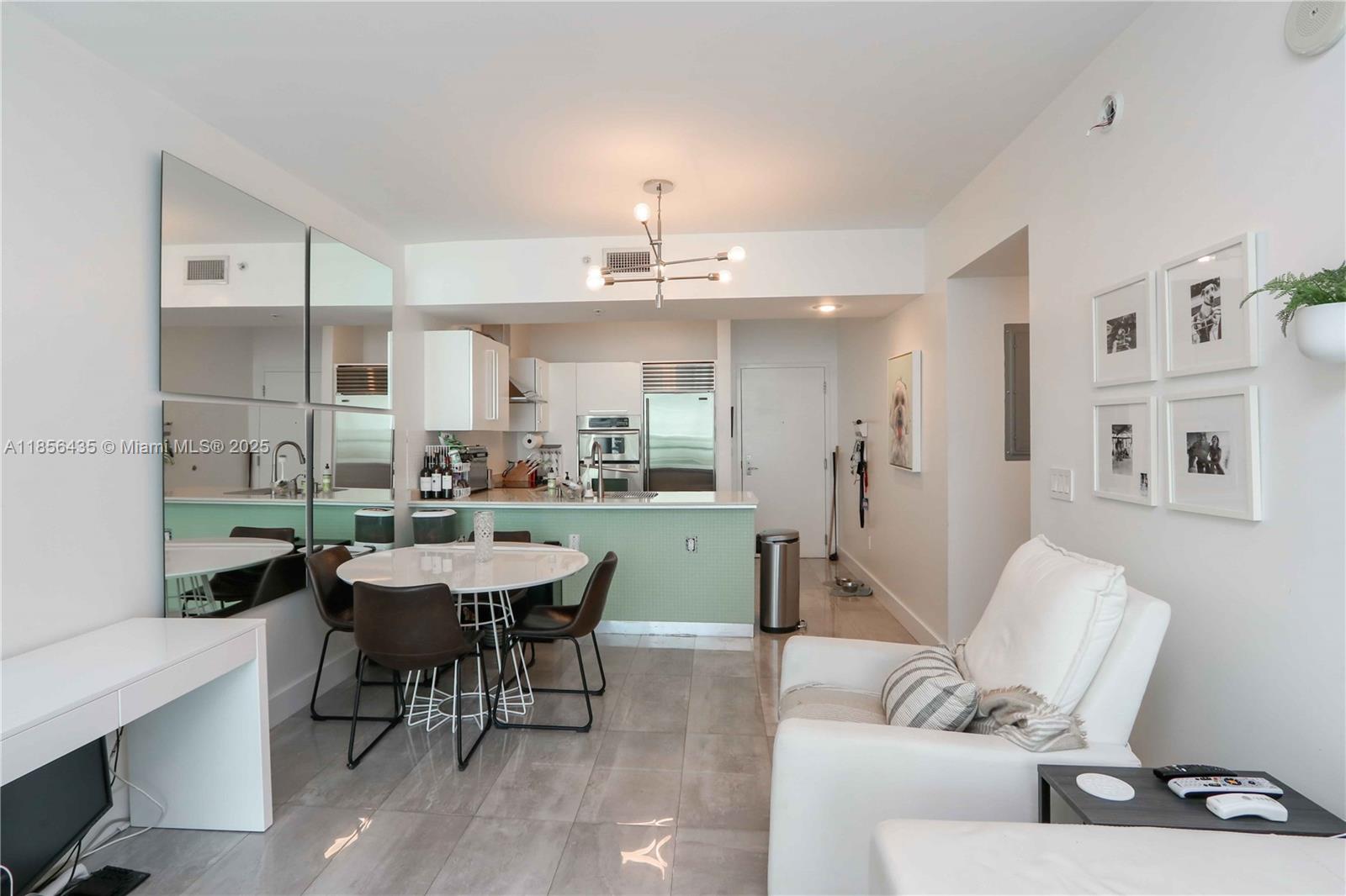 image The Emerald At Brickell C4
