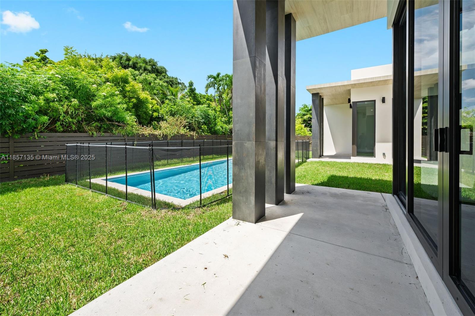 2940 SW 63rd Ave Miami, FL 33155 2940 SW 63rd Ave Miami, FL 33155