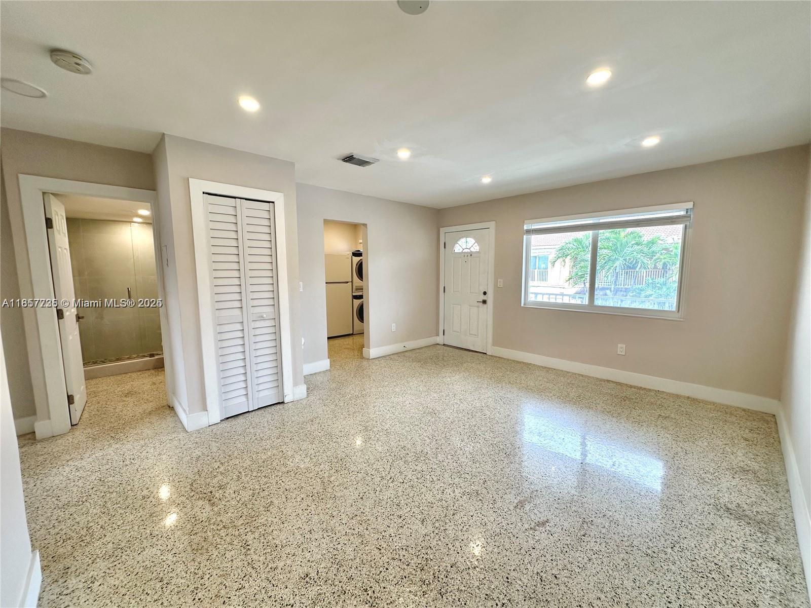 174 E 5th St #5