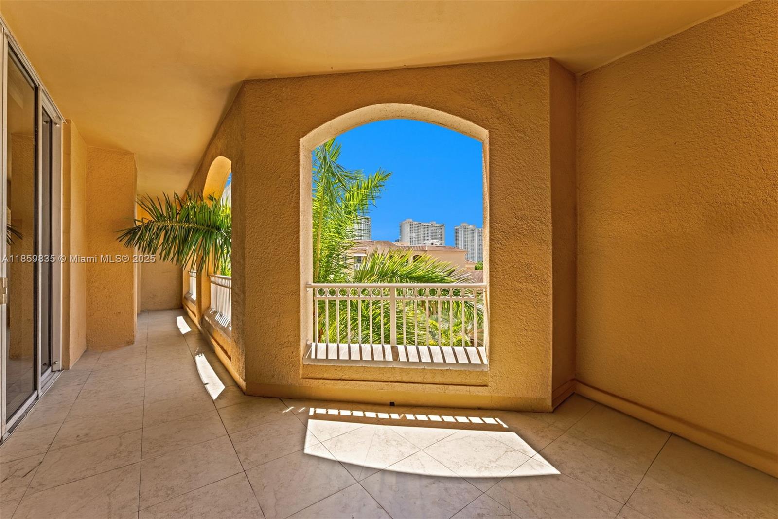 image Alaqua Condo15