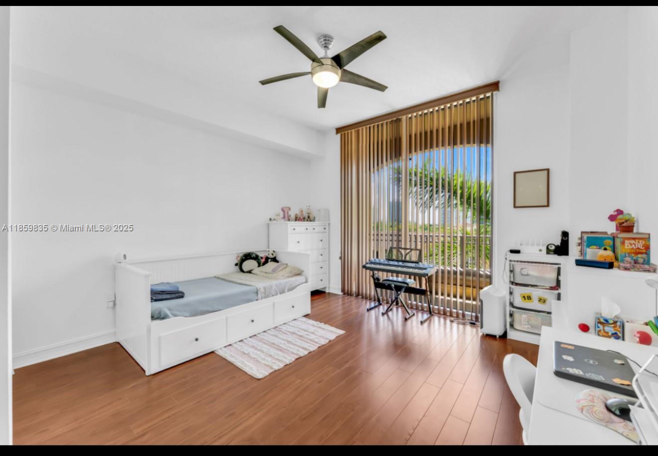 image Alaqua Condo16