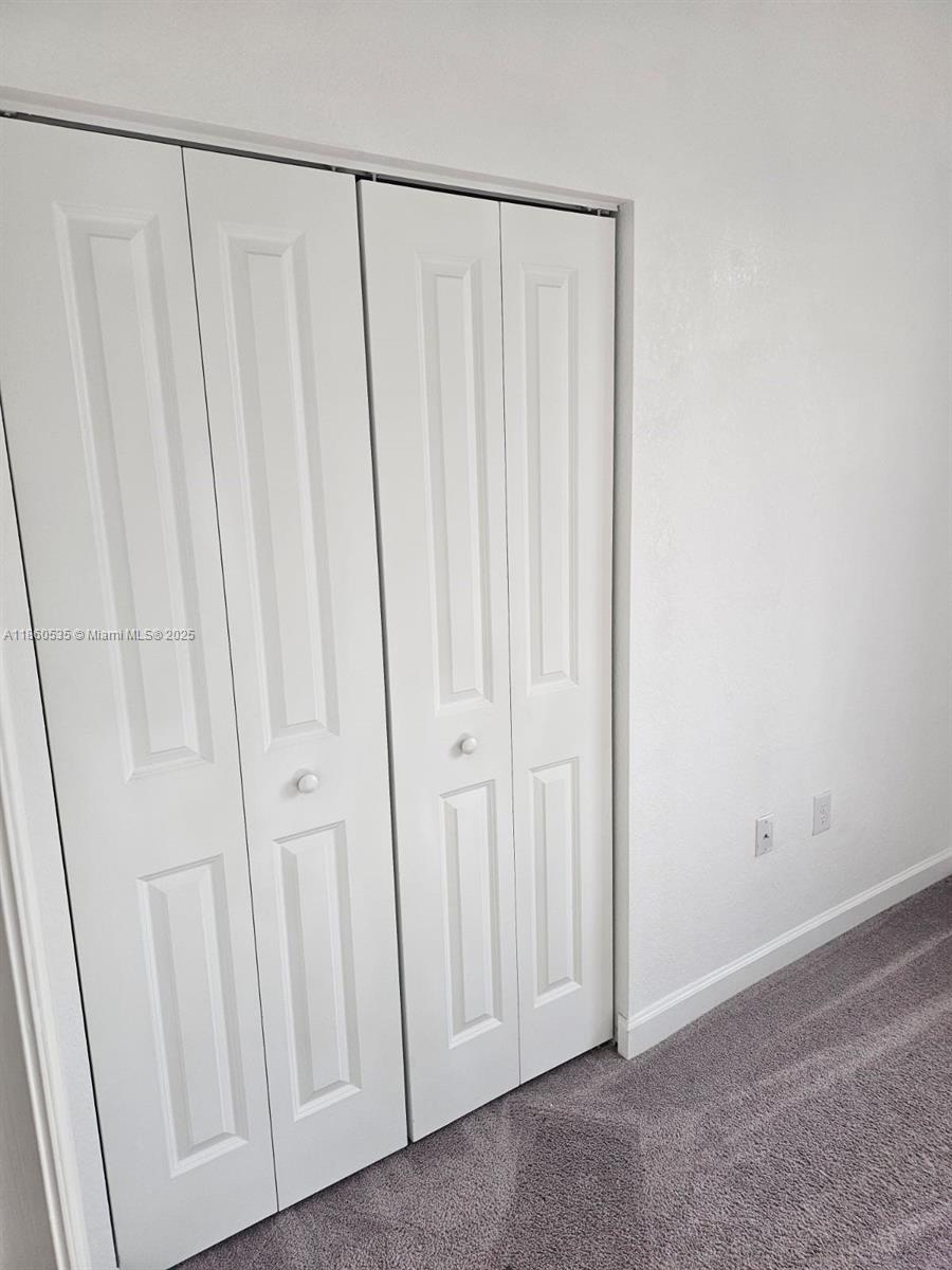 607 NE 208th Ter #607