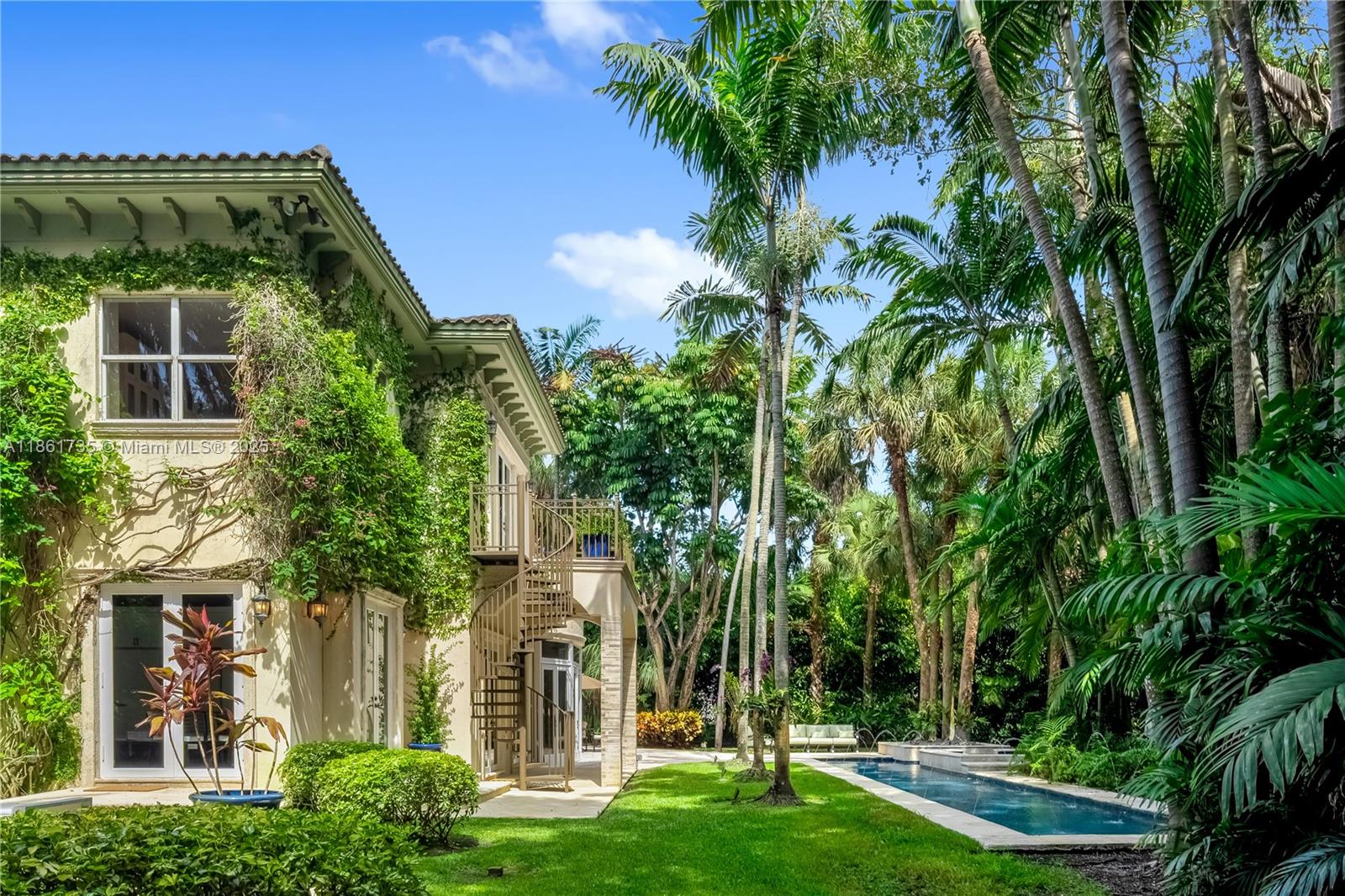 5100 SW 86th St Miami, FL 33143 5100 SW 86th St Miami, FL 33143