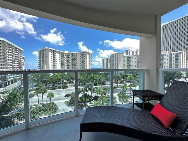 3800 S Ocean Dr #618