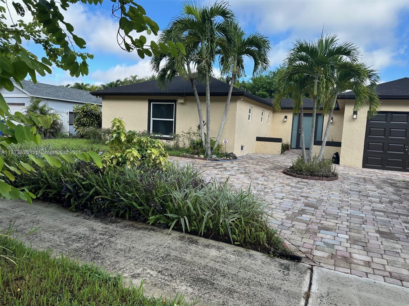 6061 NW 198th Ter