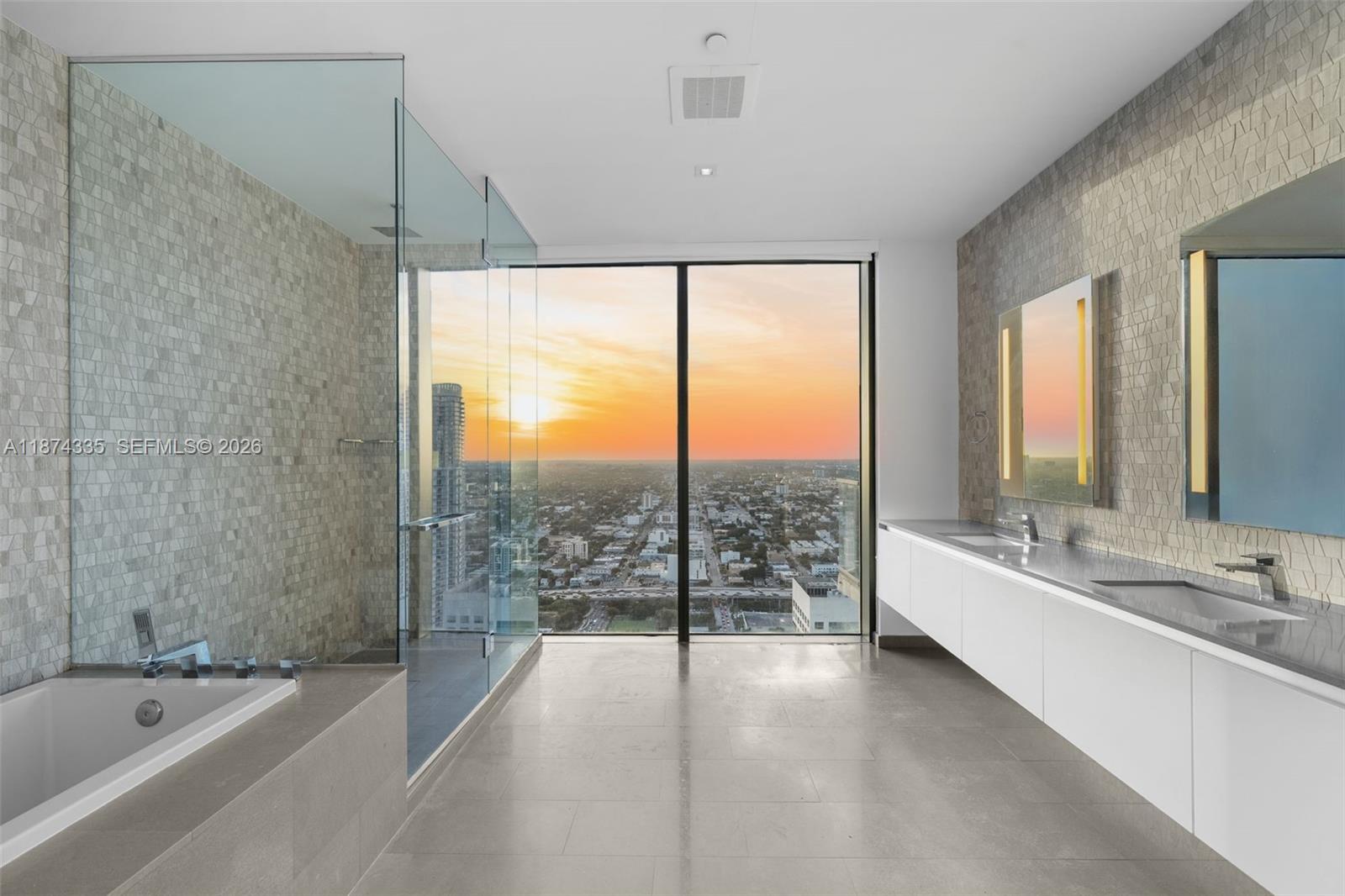 image Rise Brickell City Centre18