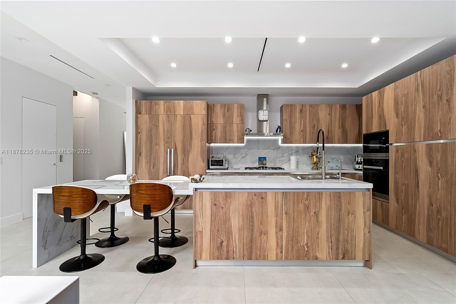 311 189th St Sunny Isles Beach, FL 33160