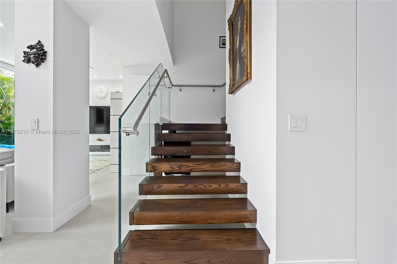 311 189th St Sunny Isles Beach, FL 33160