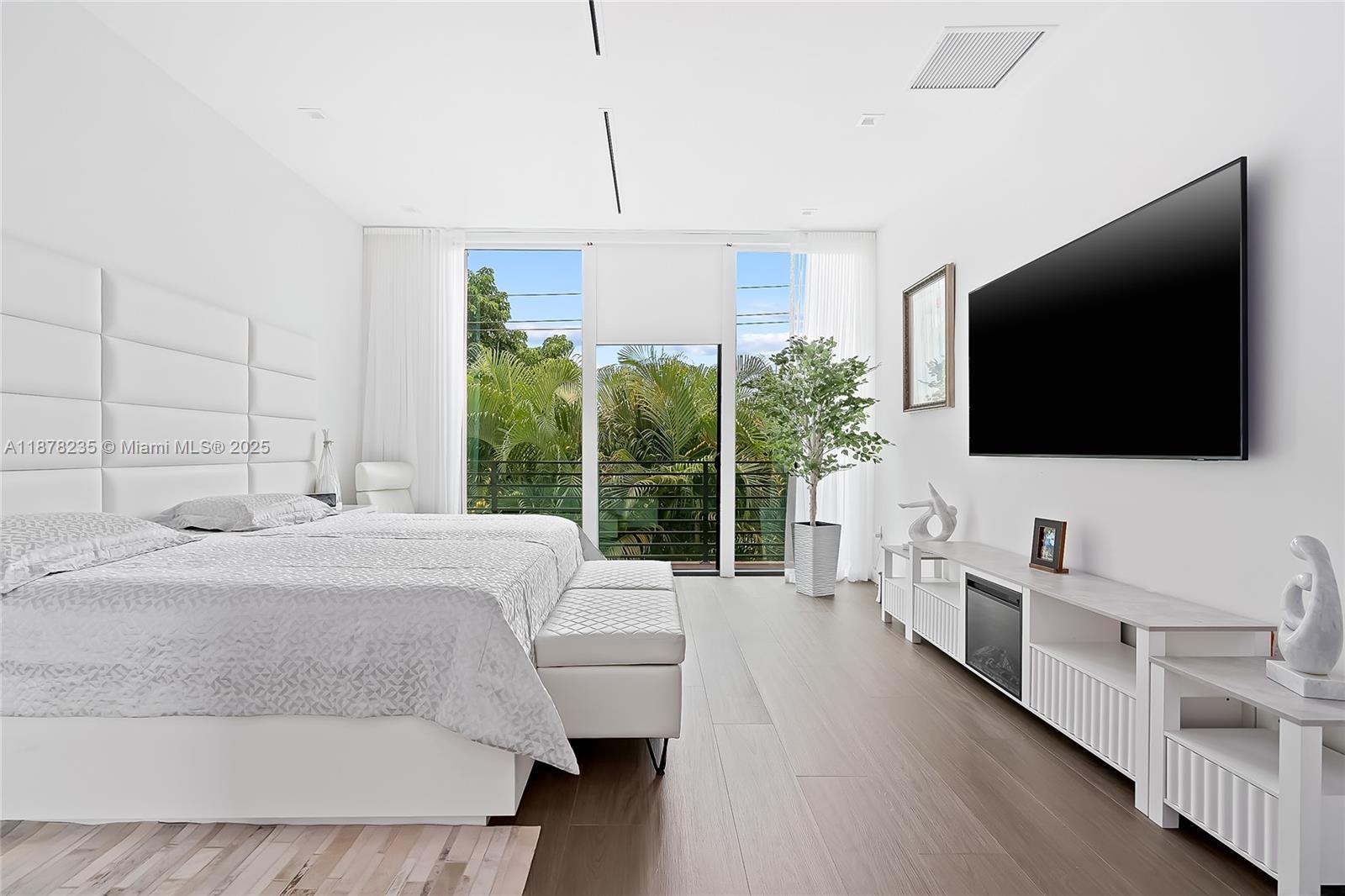 311 189th St Sunny Isles Beach, FL 33160