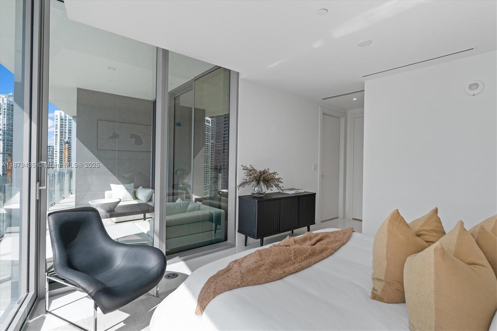 image Aston Martin Residences12