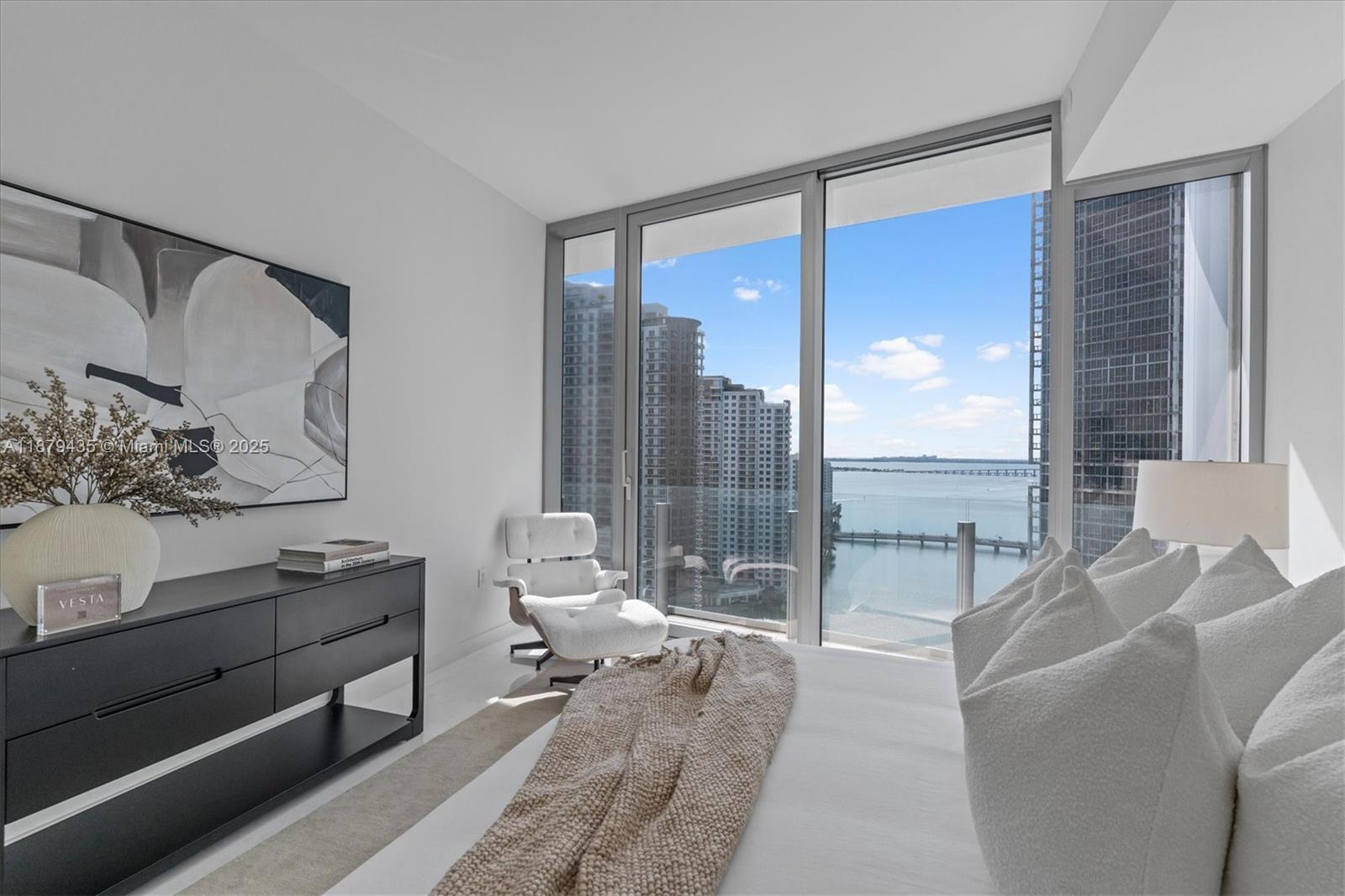 image Aston Martin Residences15