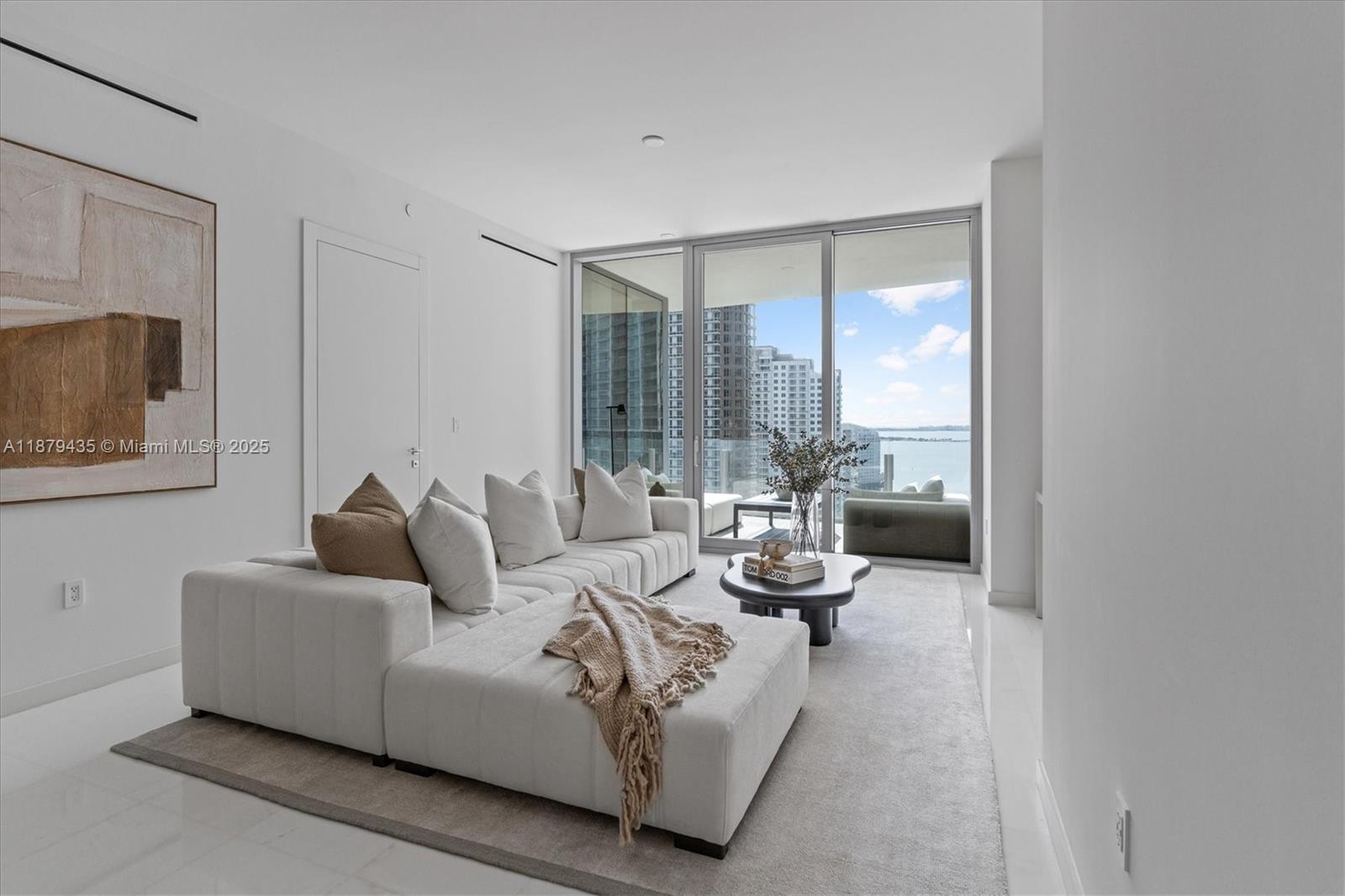 image Aston Martin Residences4
