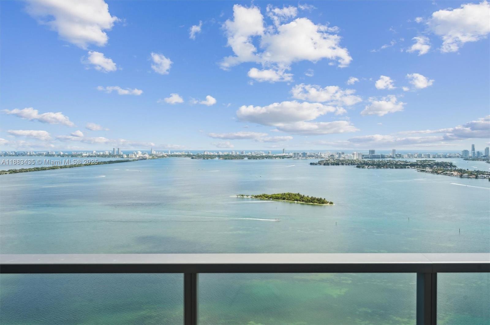 image The Elysee Condo17