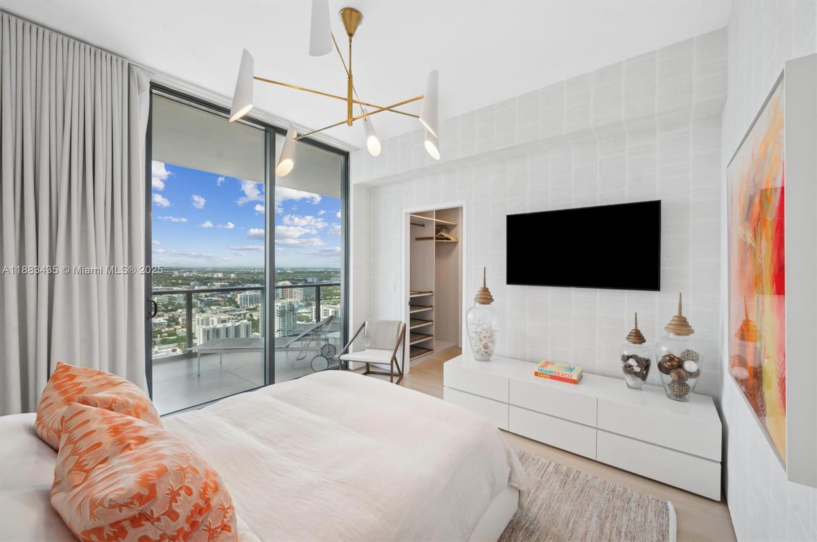 image The Elysee Condo26
