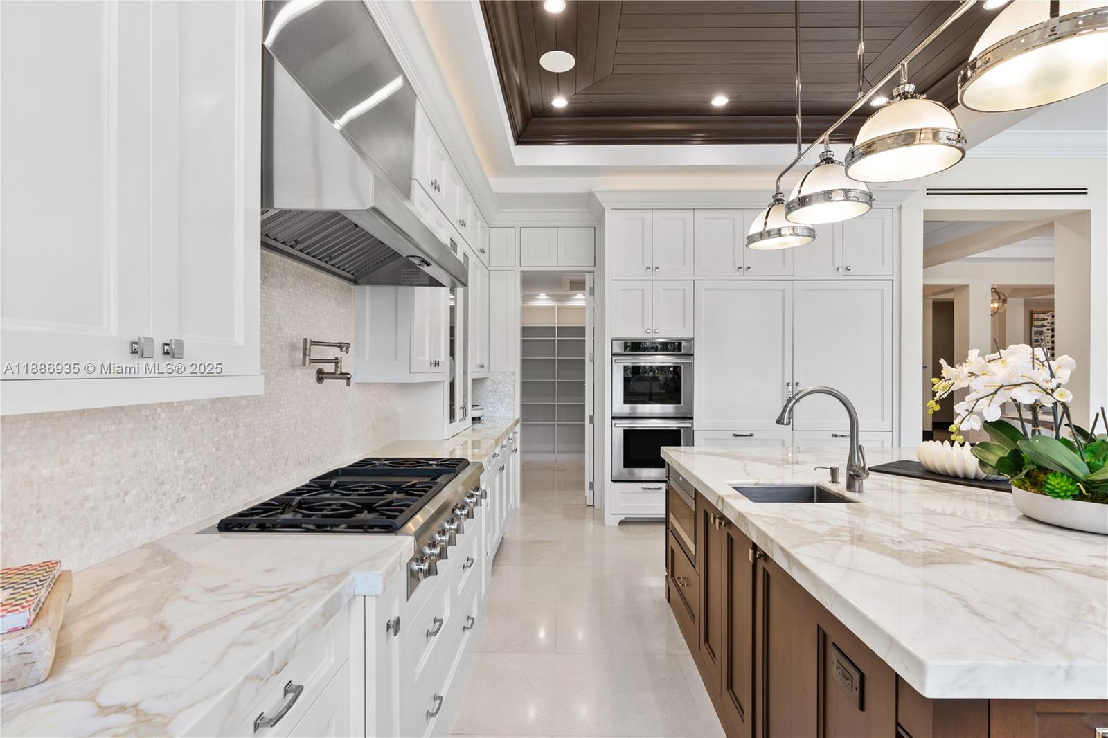 821 Solar Isle Dr Fort Lauderdale, FL 33301 821 Solar Isle Dr Fort Lauderdale, FL 33301