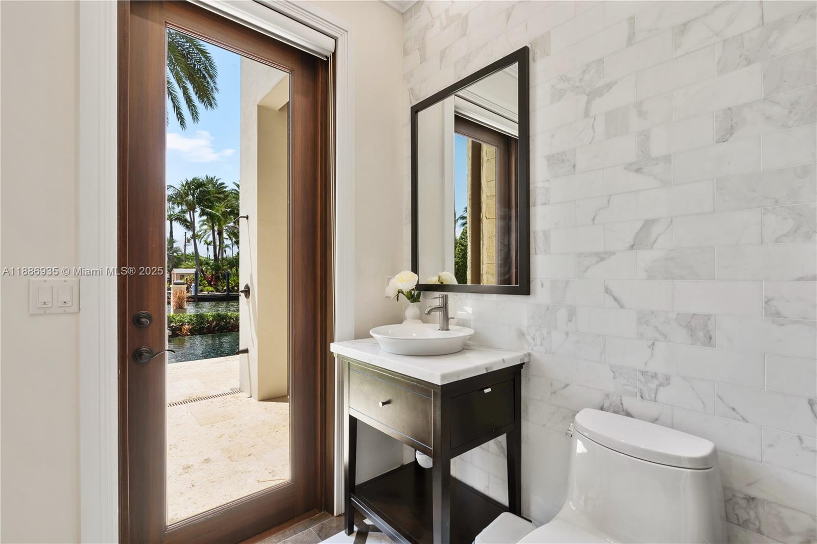 821 Solar Isle Dr Fort Lauderdale, FL 33301 821 Solar Isle Dr Fort Lauderdale, FL 33301