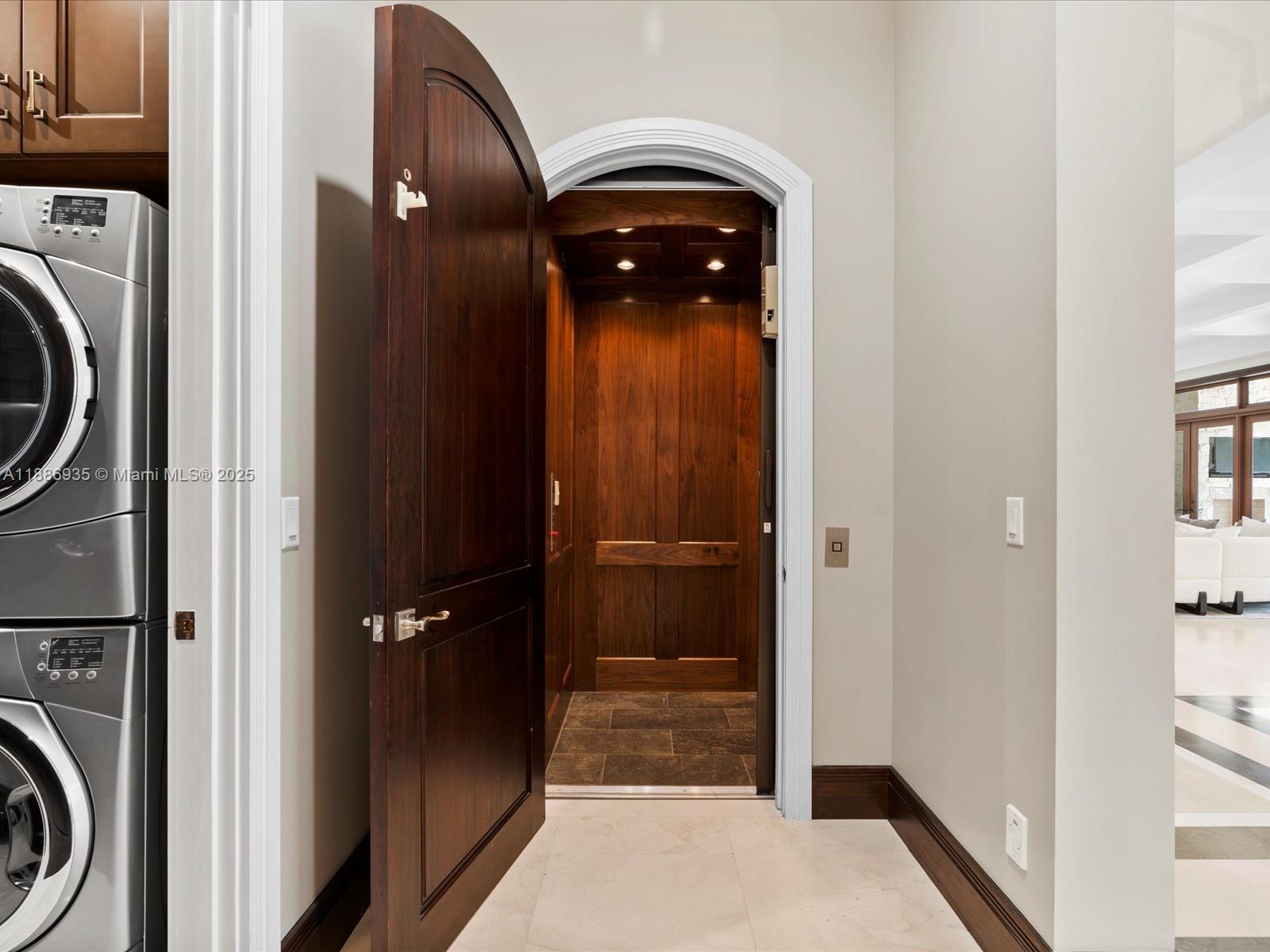 821 Solar Isle Dr Fort Lauderdale, FL 33301 821 Solar Isle Dr Fort Lauderdale, FL 33301